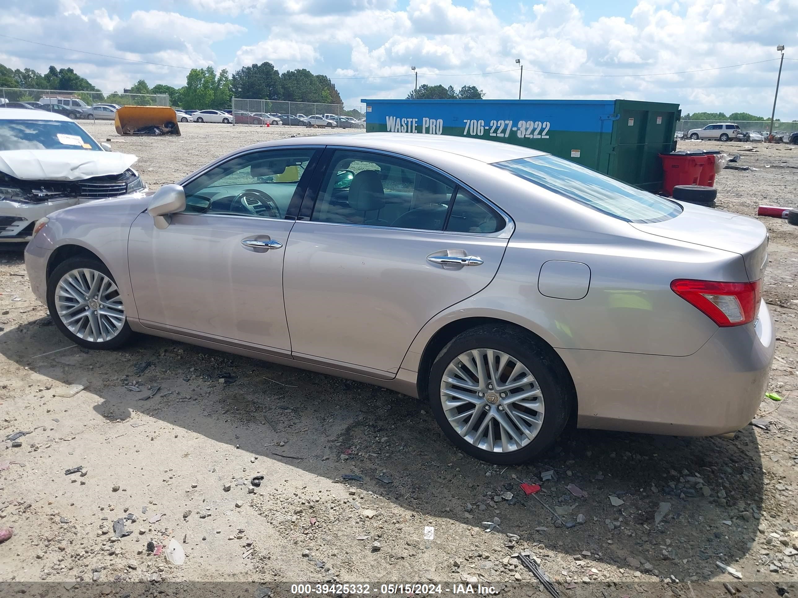 Photo 13 VIN: JTHBJ46G972031147 - LEXUS ES 