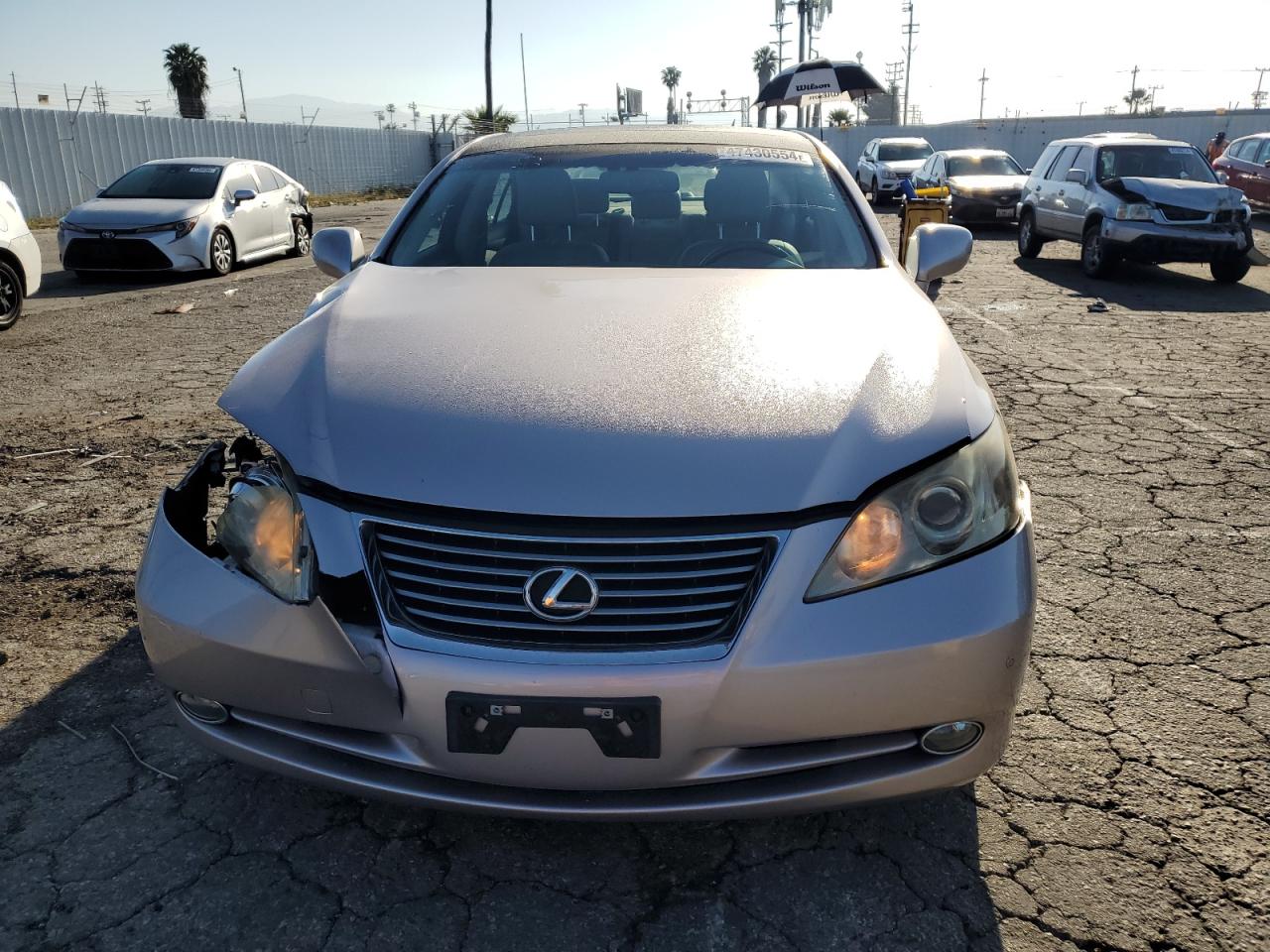 Photo 4 VIN: JTHBJ46G972063810 - LEXUS ES 