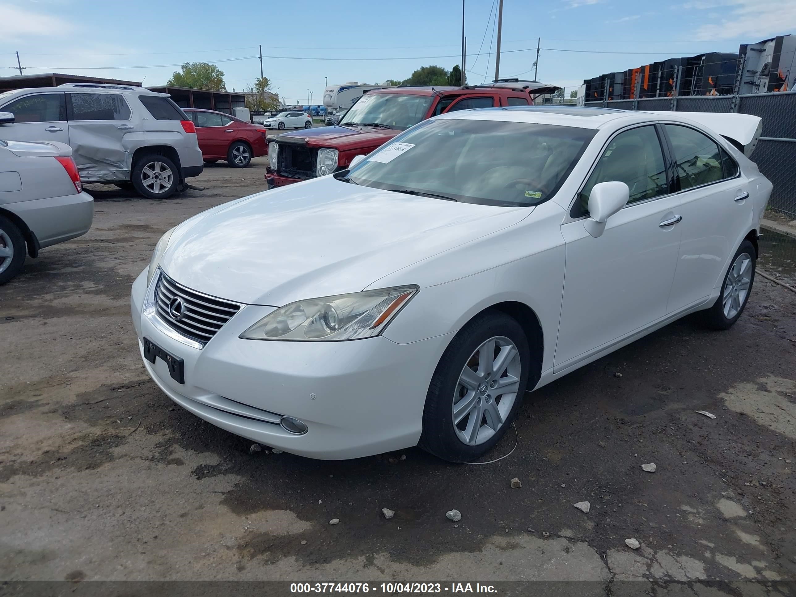 Photo 1 VIN: JTHBJ46G982177727 - LEXUS ES 