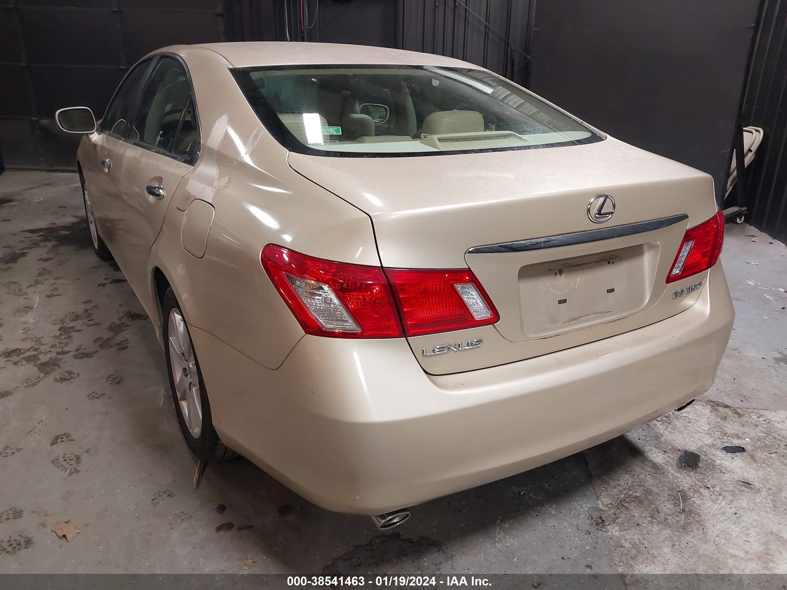 Photo 2 VIN: JTHBJ46G982192969 - LEXUS ES 