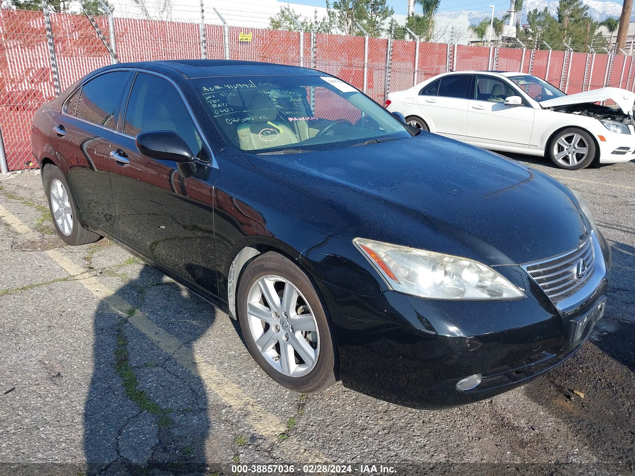 Photo 0 VIN: JTHBJ46G982210323 - LEXUS ES 