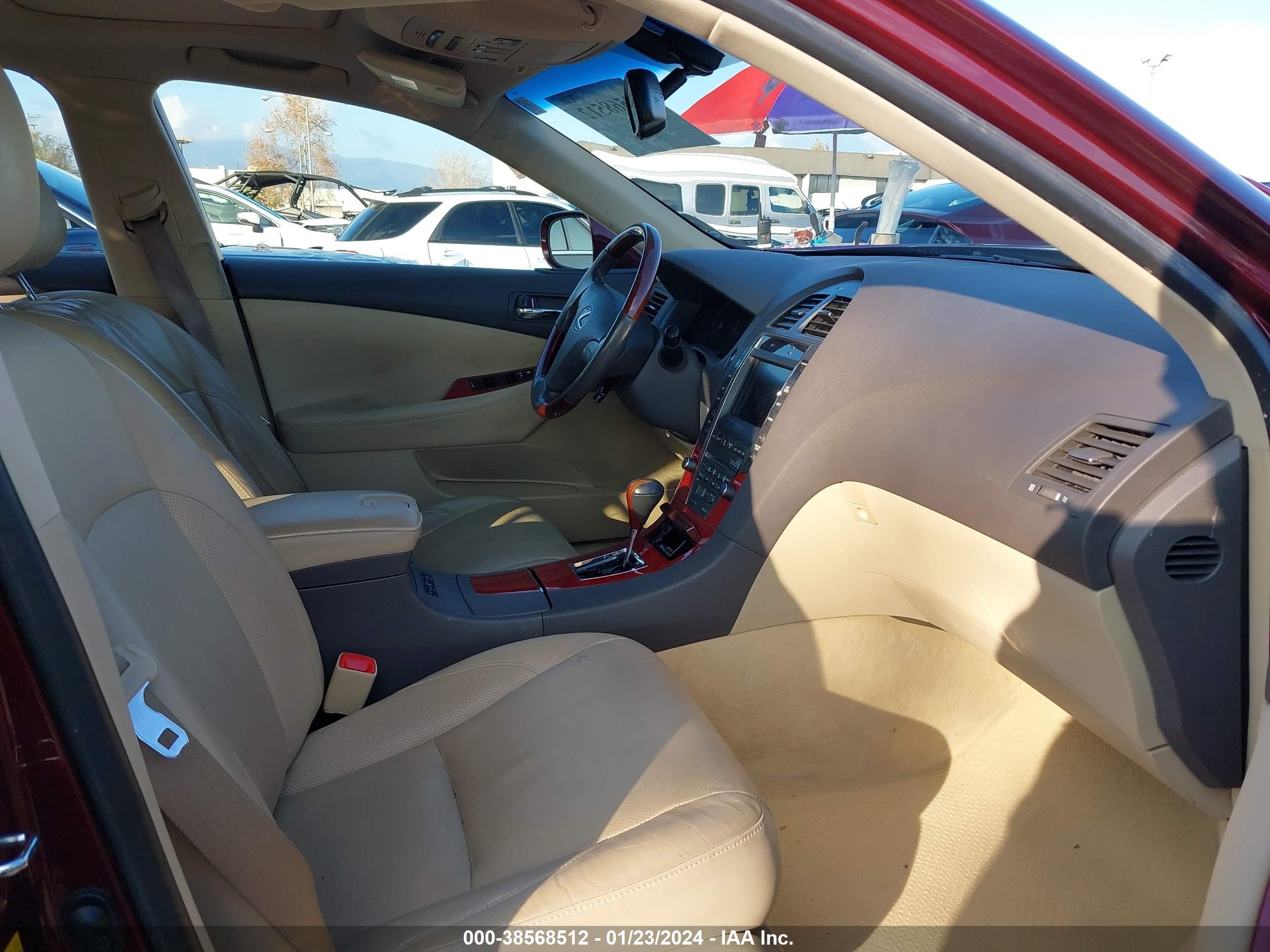 Photo 4 VIN: JTHBJ46G982223265 - LEXUS ES 