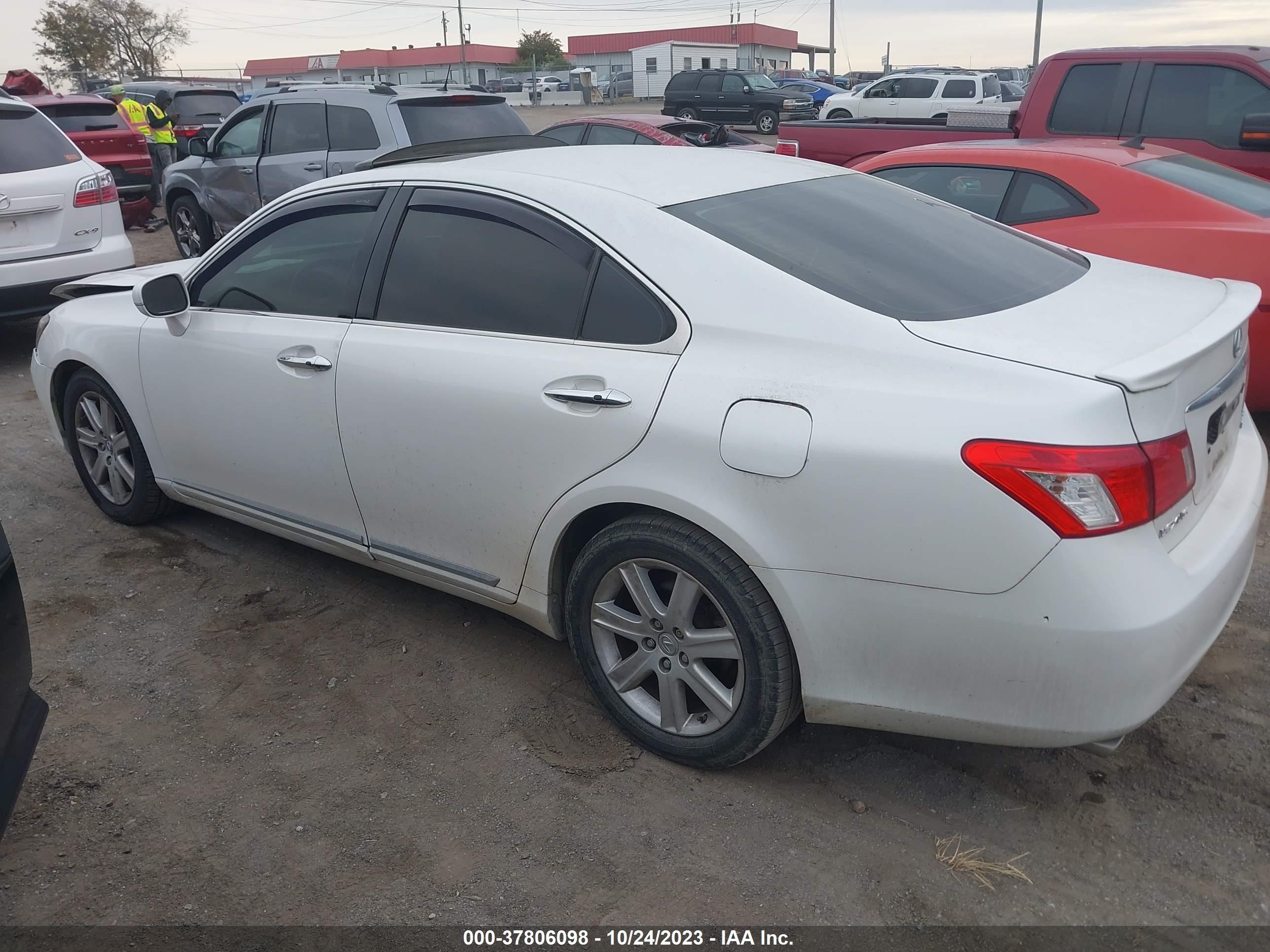 Photo 2 VIN: JTHBJ46G982234444 - LEXUS ES 