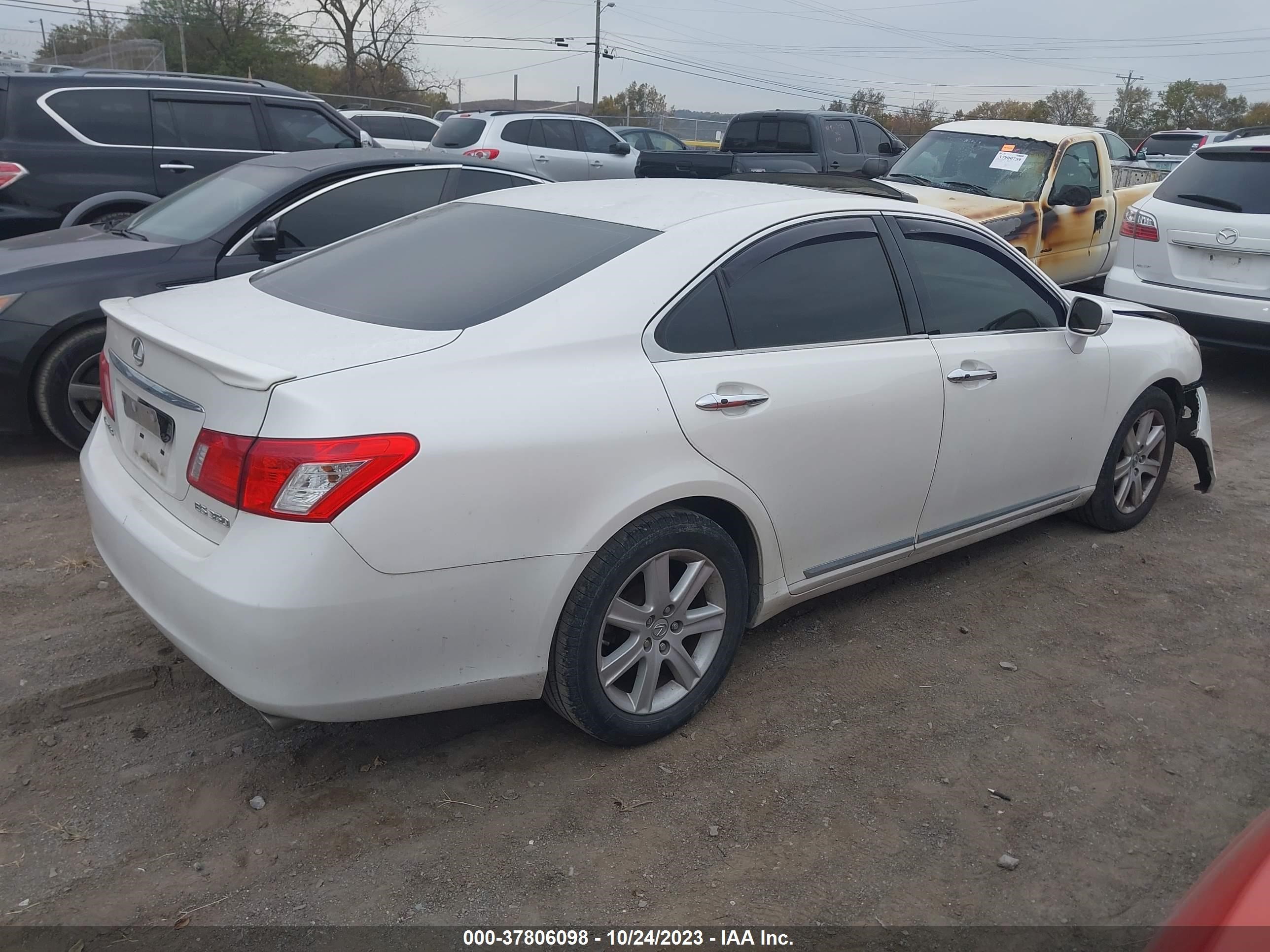 Photo 3 VIN: JTHBJ46G982234444 - LEXUS ES 