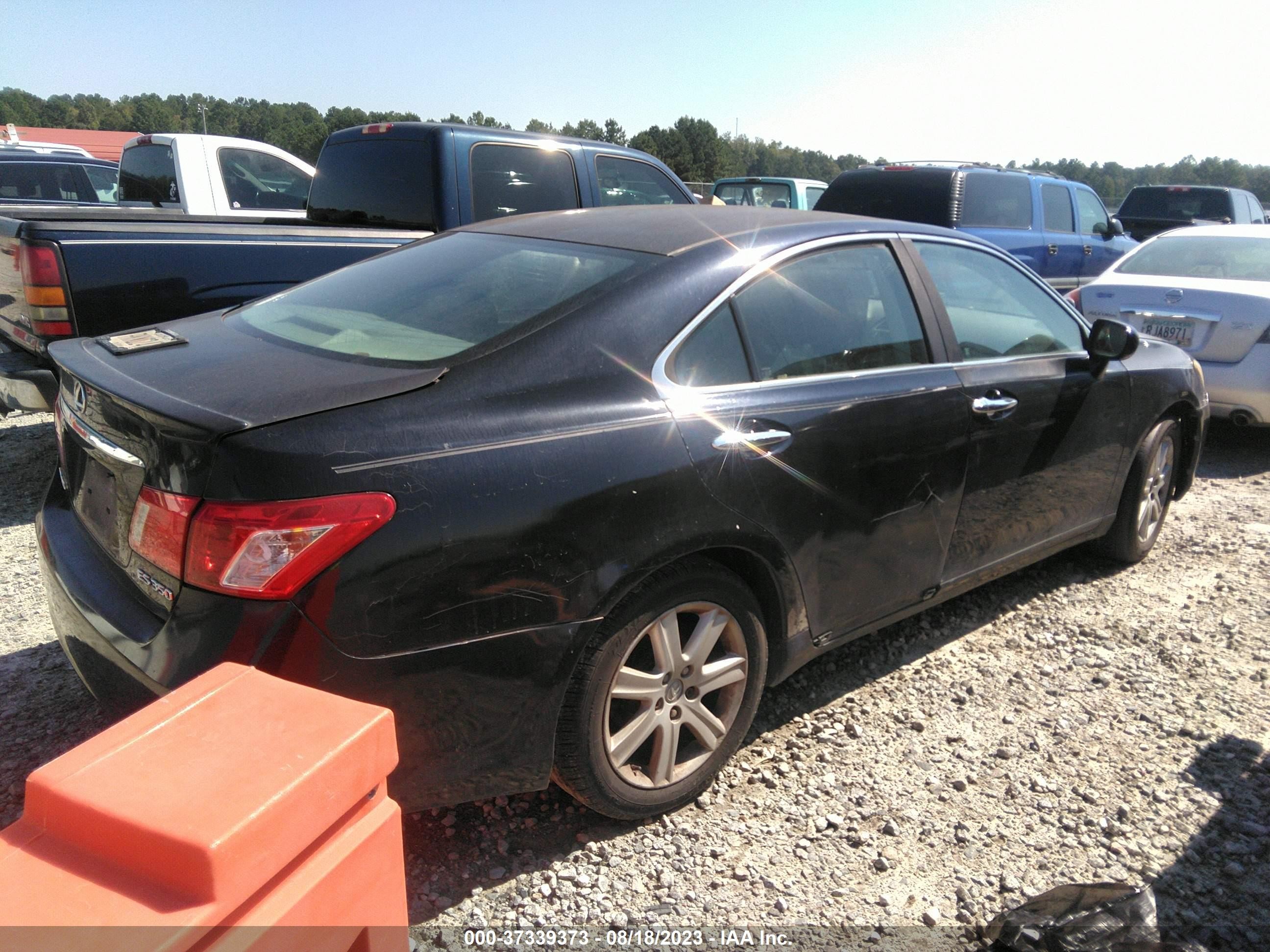 Photo 3 VIN: JTHBJ46G982246836 - LEXUS ES 