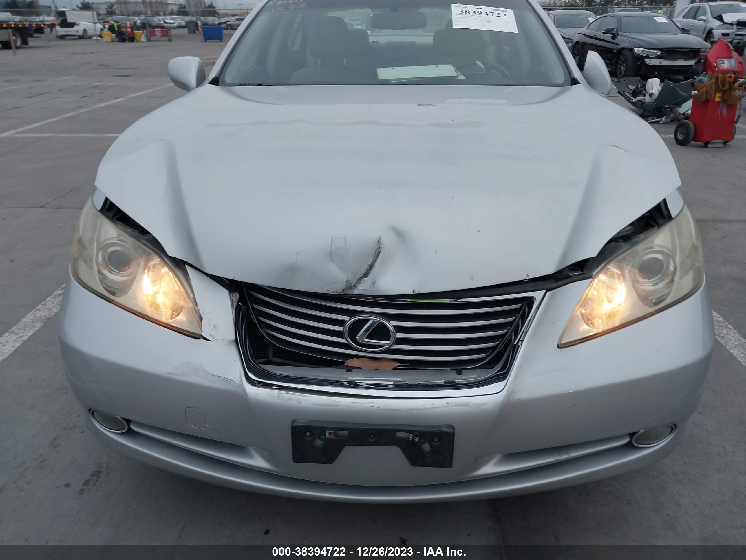 Photo 5 VIN: JTHBJ46G982256881 - LEXUS ES 