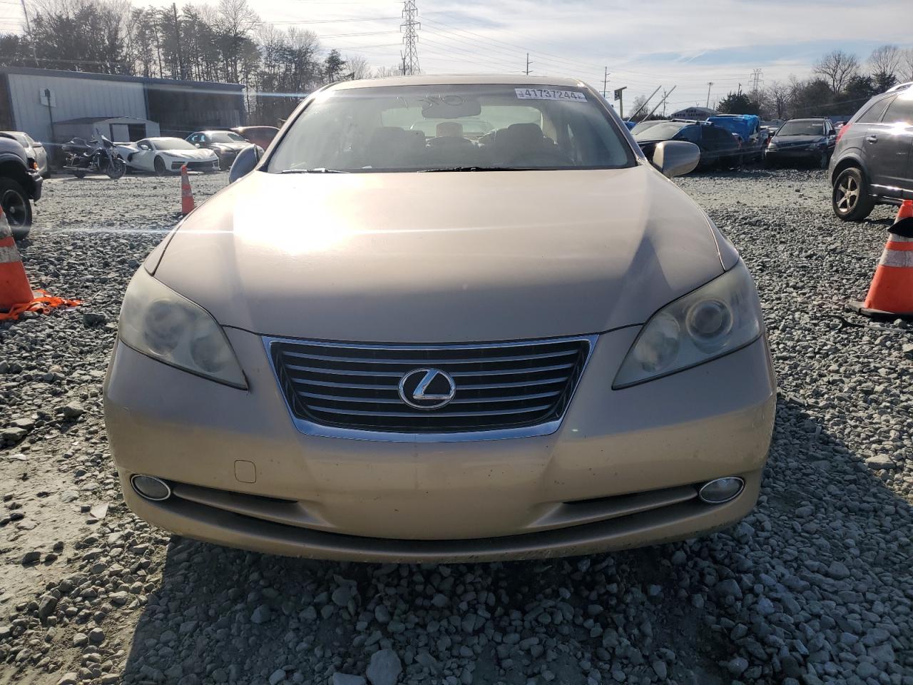 Photo 4 VIN: JTHBJ46G982273941 - LEXUS ES 