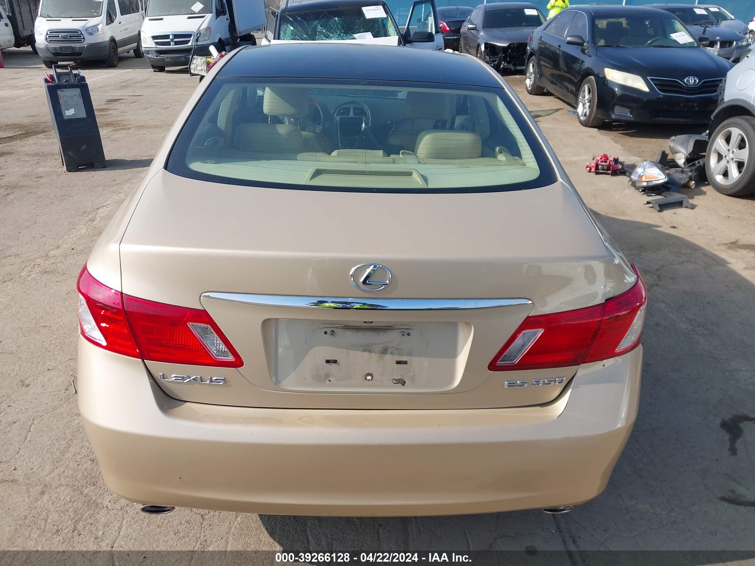 Photo 15 VIN: JTHBJ46GX72010811 - LEXUS ES 