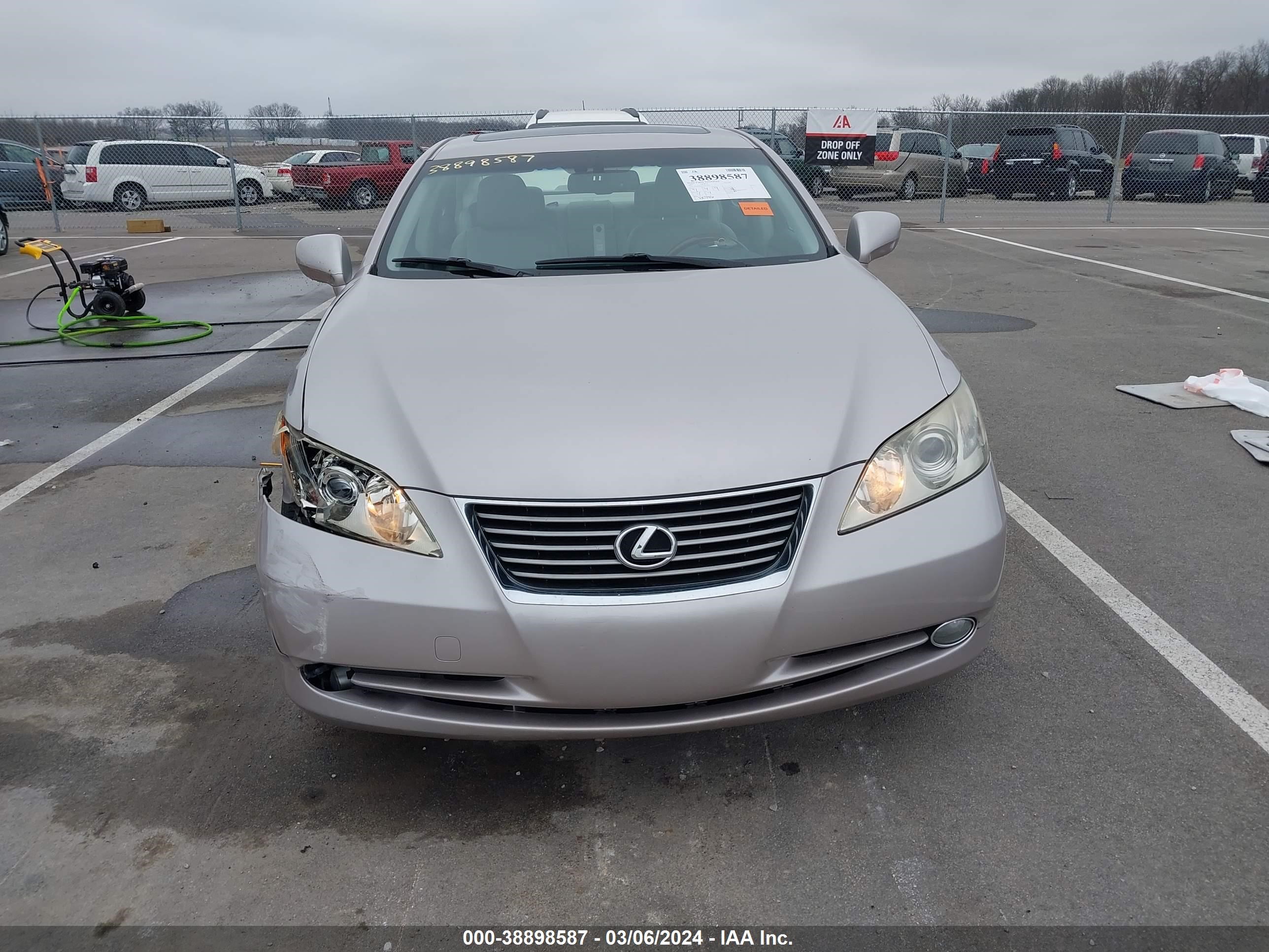 Photo 12 VIN: JTHBJ46GX72031920 - LEXUS ES 