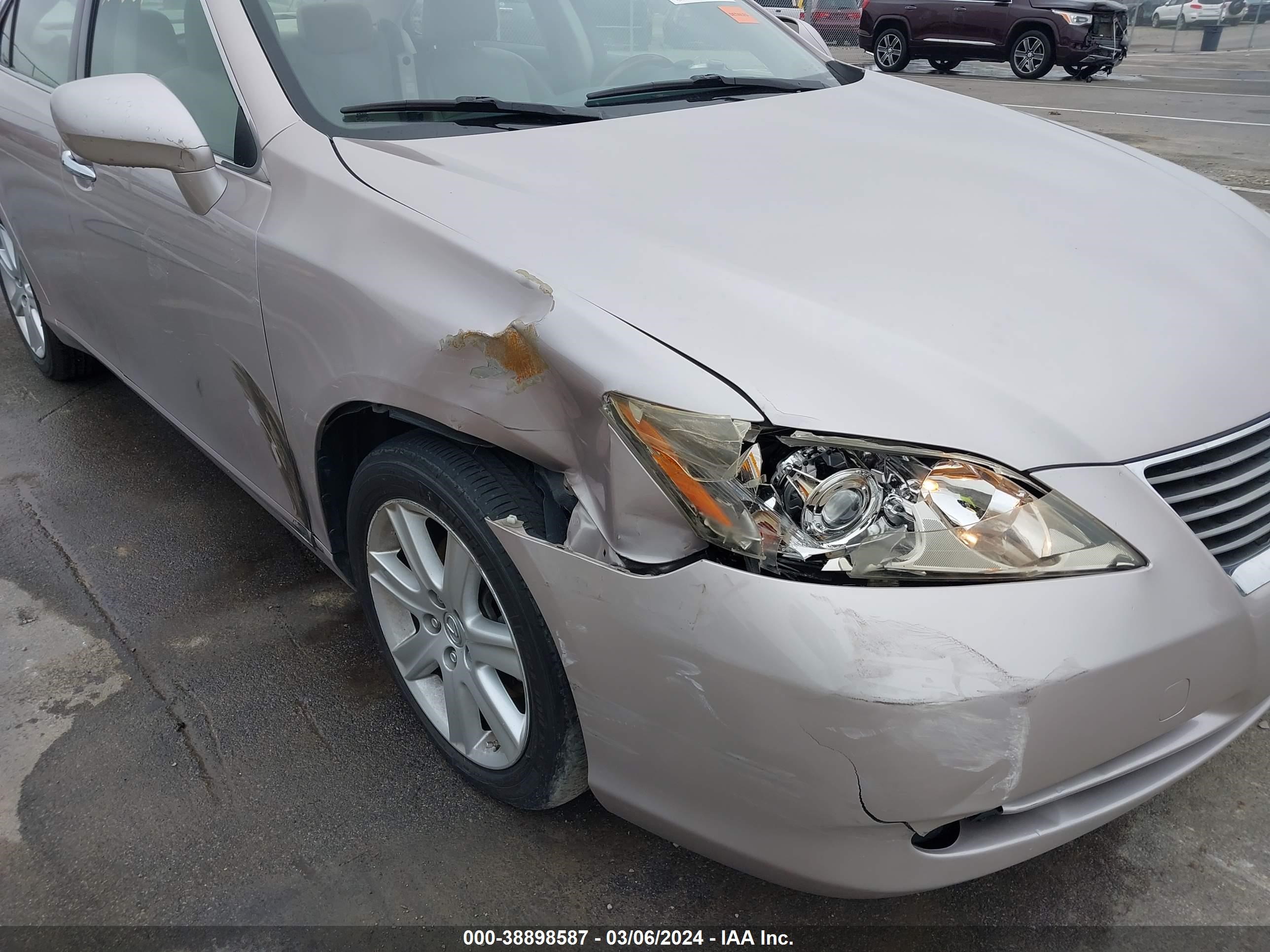 Photo 5 VIN: JTHBJ46GX72031920 - LEXUS ES 