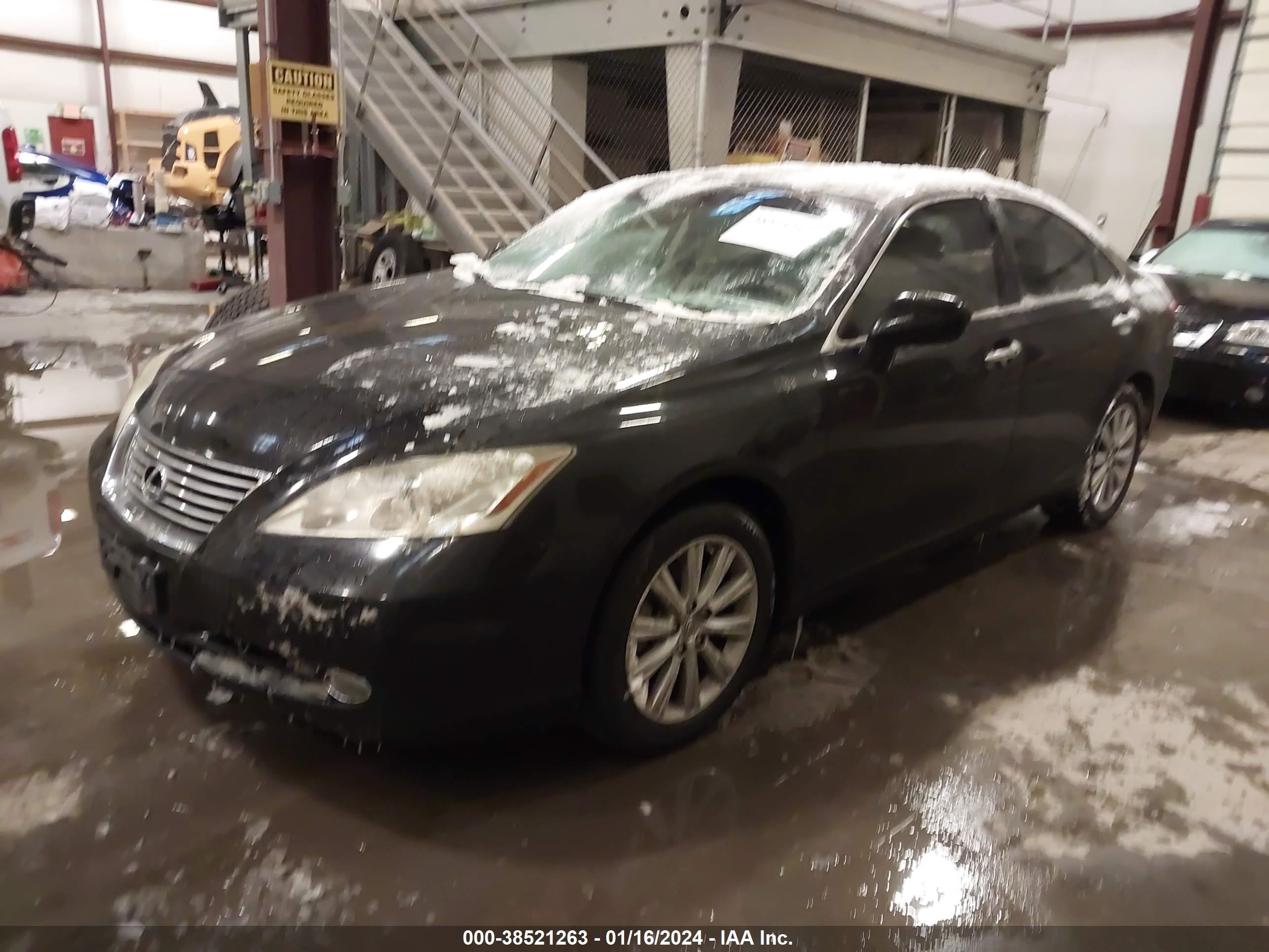 Photo 1 VIN: JTHBJ46GX82185030 - LEXUS ES 