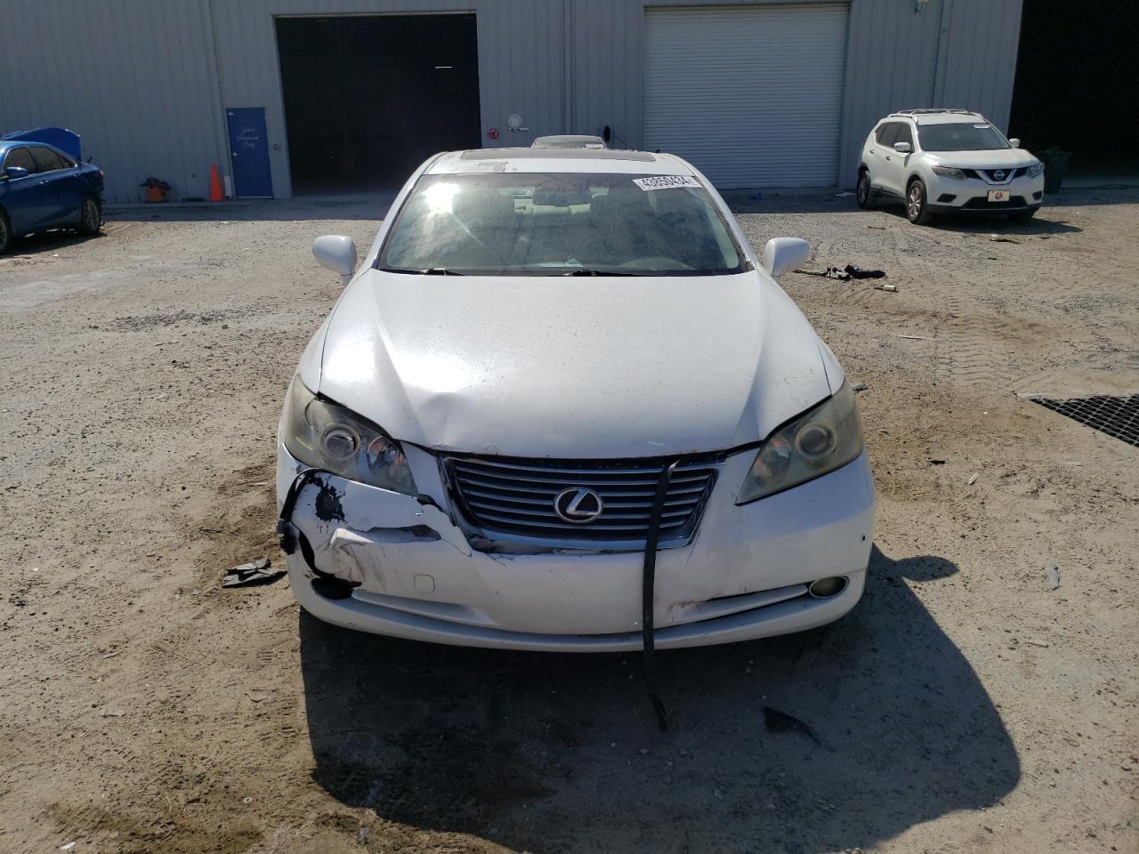 Photo 4 VIN: JTHBJ46GX82205308 - LEXUS ES 