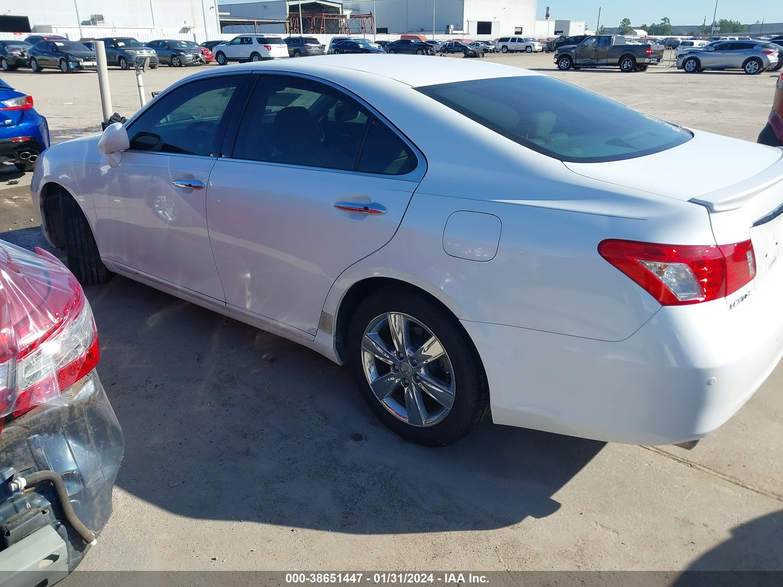 Photo 13 VIN: JTHBJ46GX82207477 - LEXUS ES 