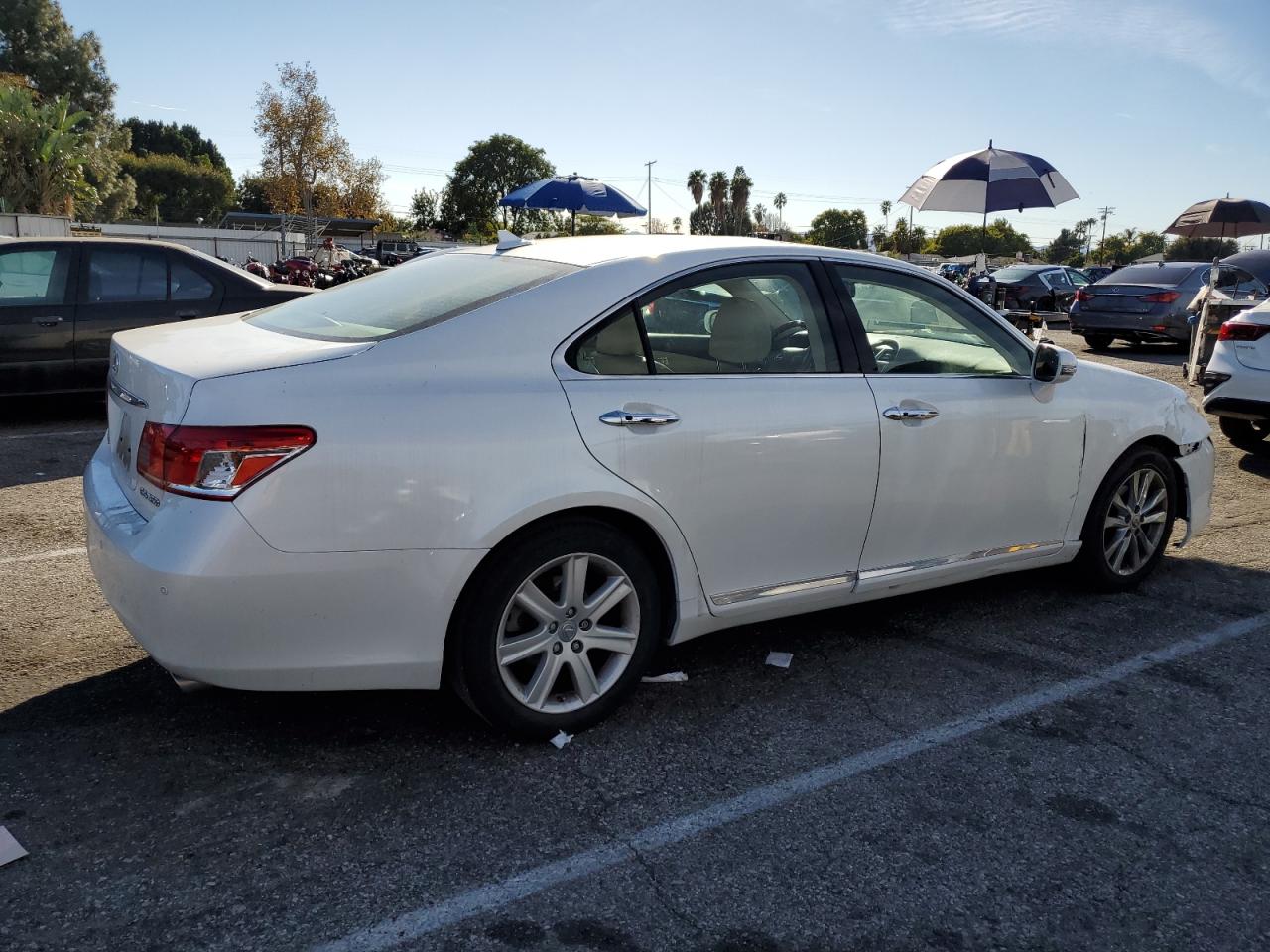 Photo 2 VIN: JTHBK1EG0A2359268 - LEXUS ES 