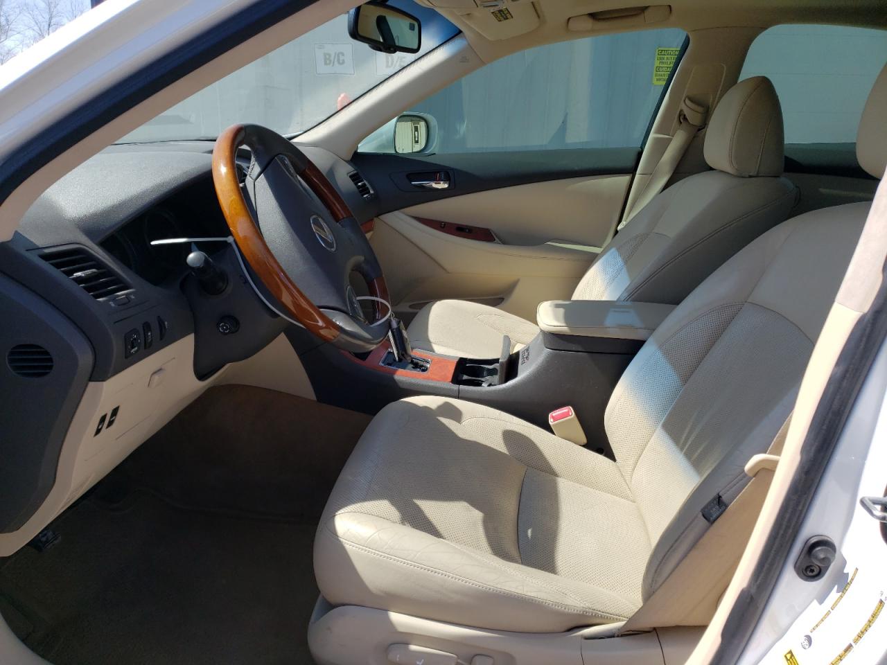 Photo 6 VIN: JTHBK1EG0A2363384 - LEXUS ES 