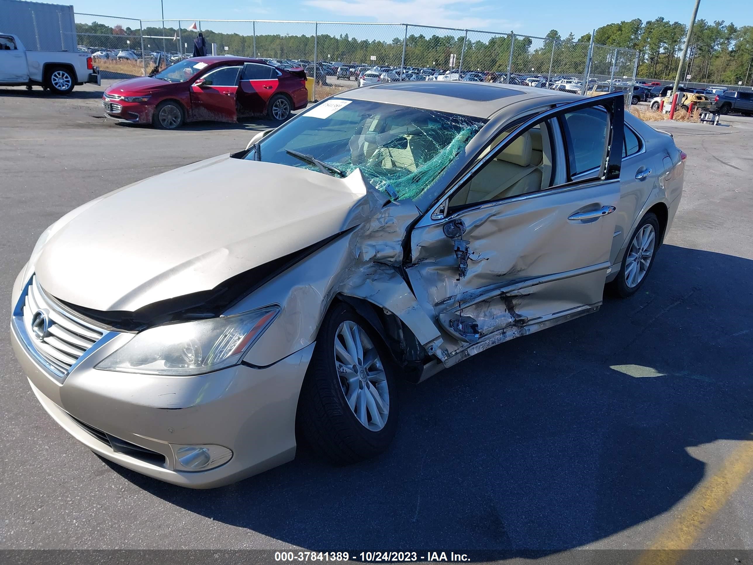 Photo 1 VIN: JTHBK1EG0A2411725 - LEXUS ES 