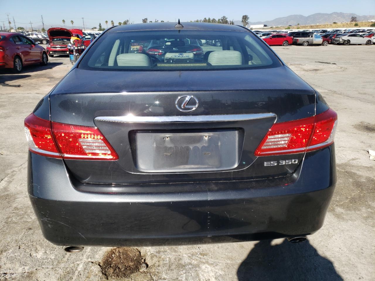 Photo 5 VIN: JTHBK1EG0B2418966 - LEXUS ES 