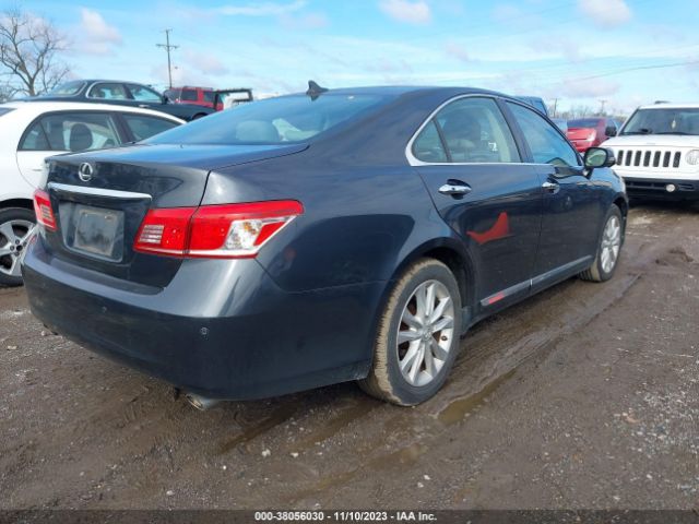 Photo 3 VIN: JTHBK1EG0B2422693 - LEXUS ES 350 