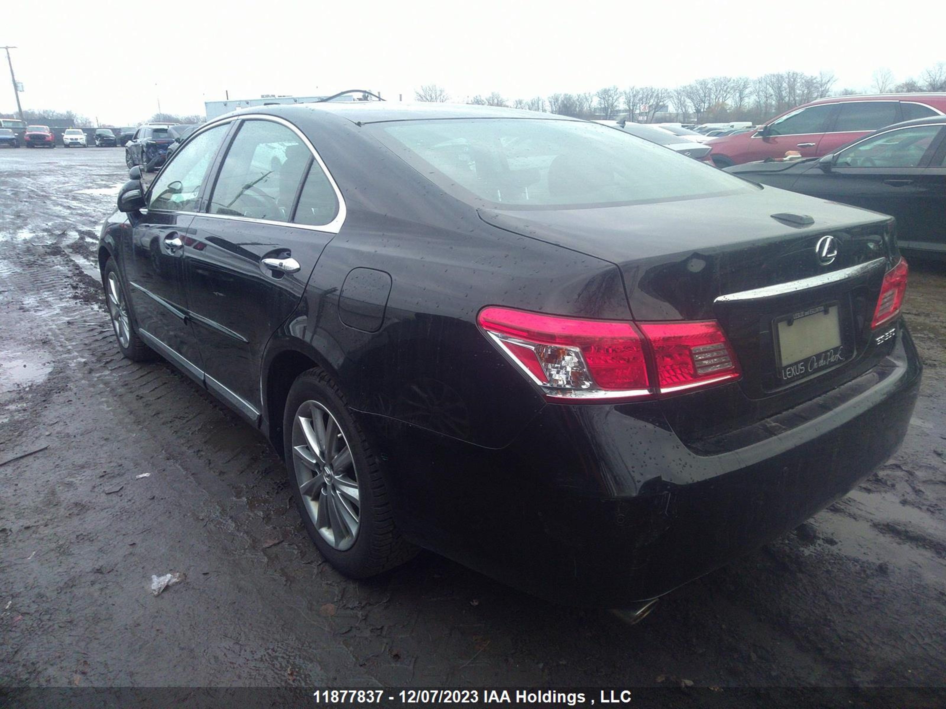 Photo 2 VIN: JTHBK1EG0B2461011 - LEXUS ES 