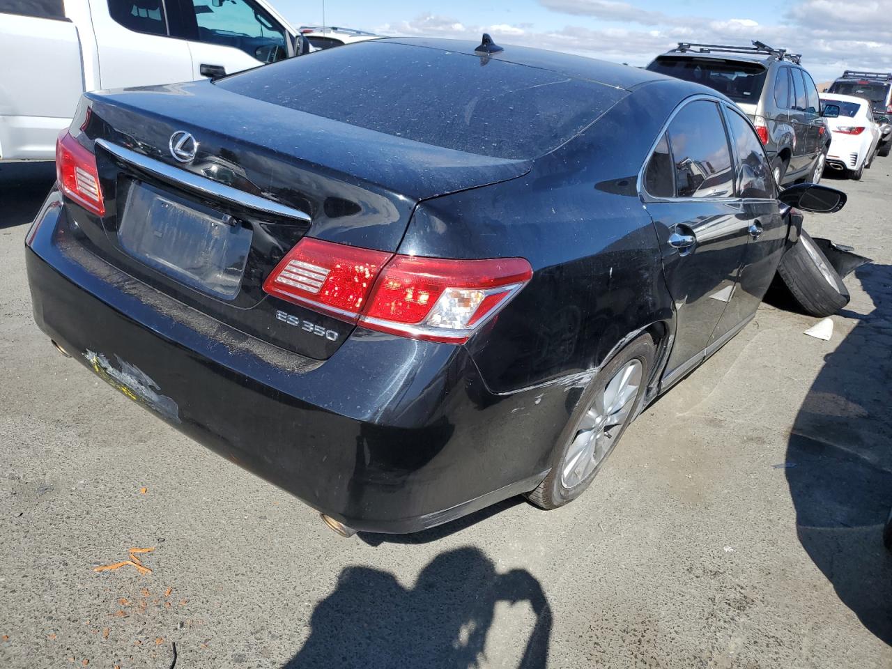 Photo 2 VIN: JTHBK1EG0C2482698 - LEXUS ES 