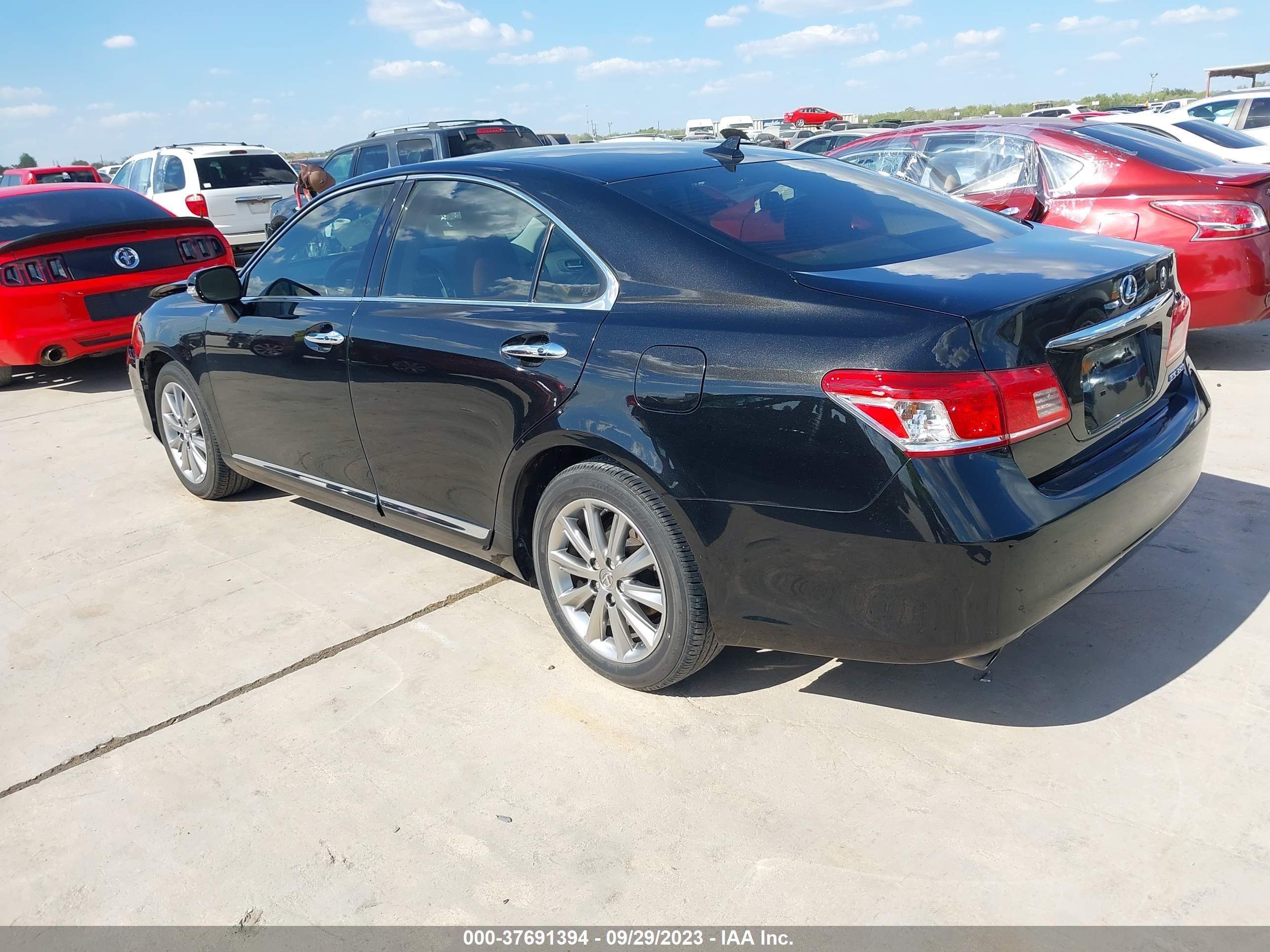 Photo 2 VIN: JTHBK1EG0C2490140 - LEXUS ES 