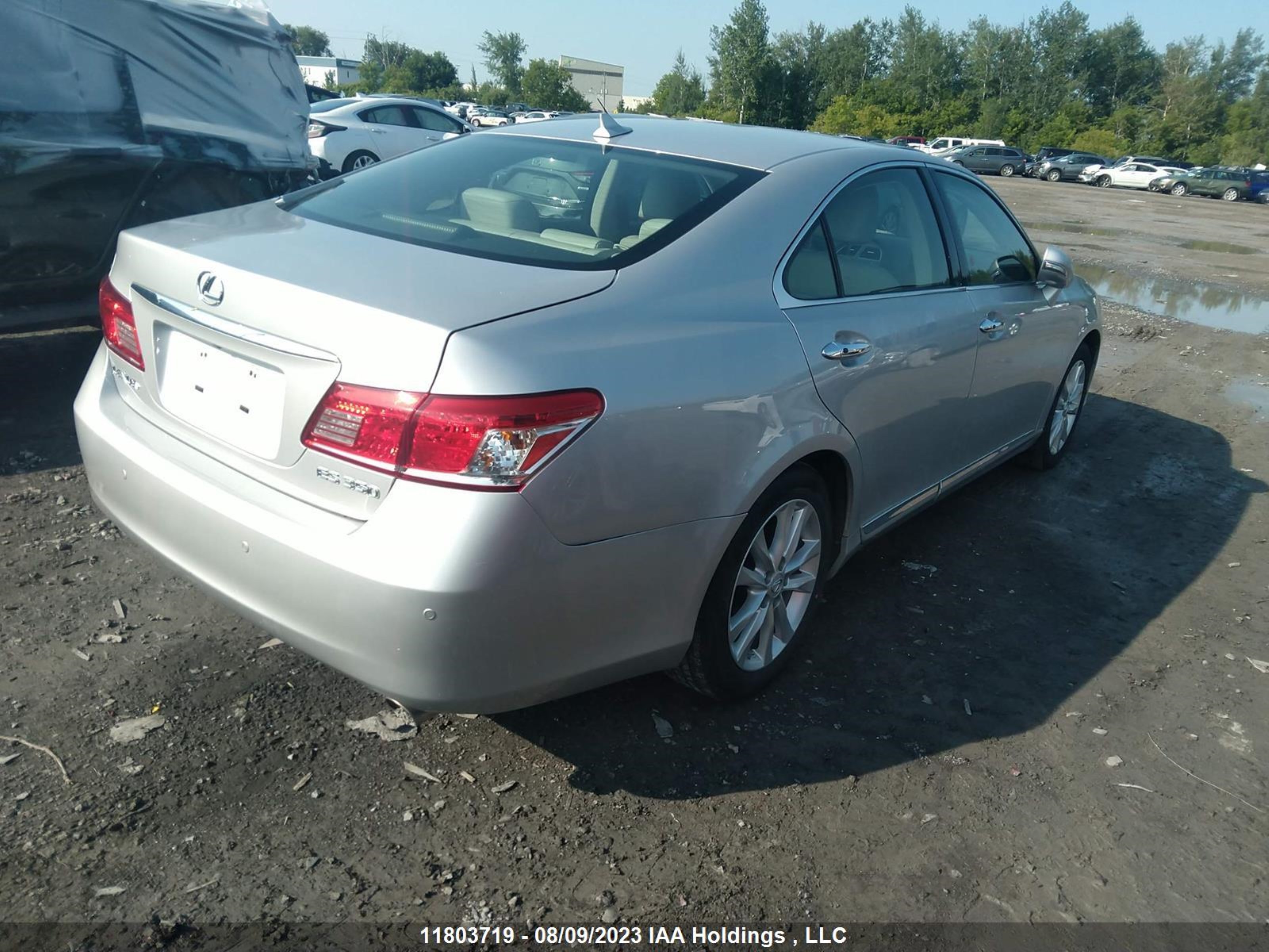 Photo 3 VIN: JTHBK1EG1A2380520 - LEXUS ES 