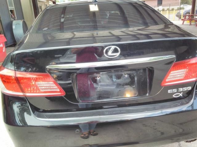 Photo 2 VIN: JTHBK1EG1B2423304 - LEXUS ES 350 