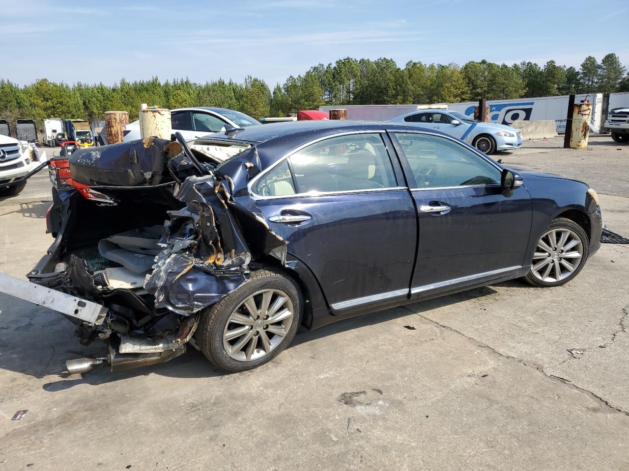 Photo 2 VIN: JTHBK1EG2A2352189 - LEXUS ES 