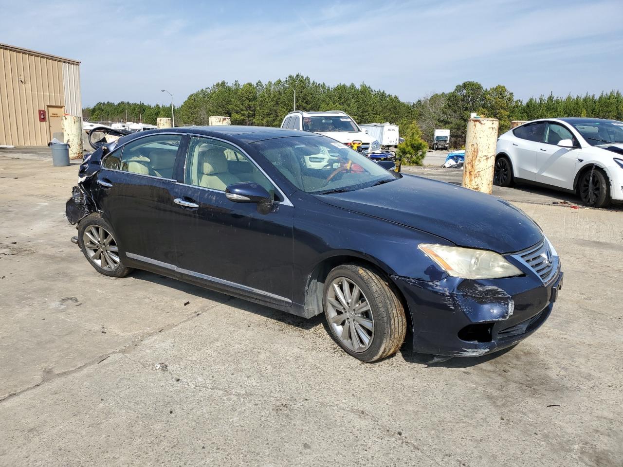 Photo 3 VIN: JTHBK1EG2A2352189 - LEXUS ES 