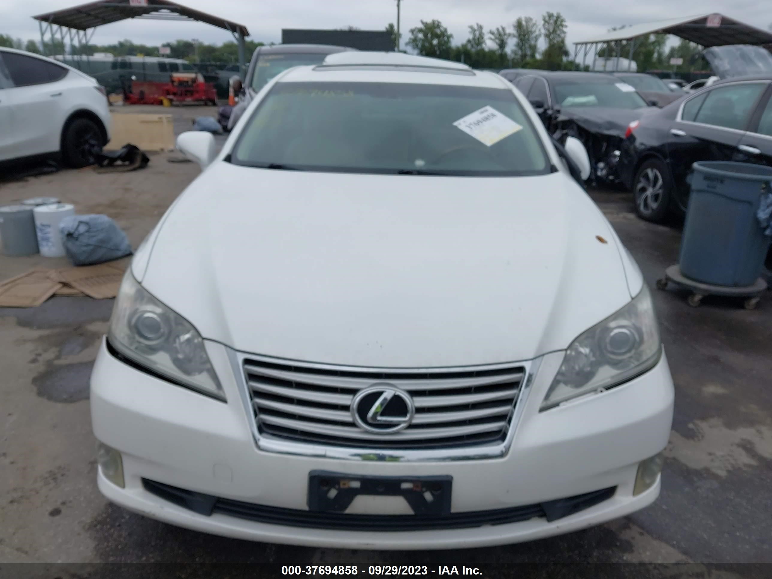 Photo 12 VIN: JTHBK1EG2A2357280 - LEXUS ES 