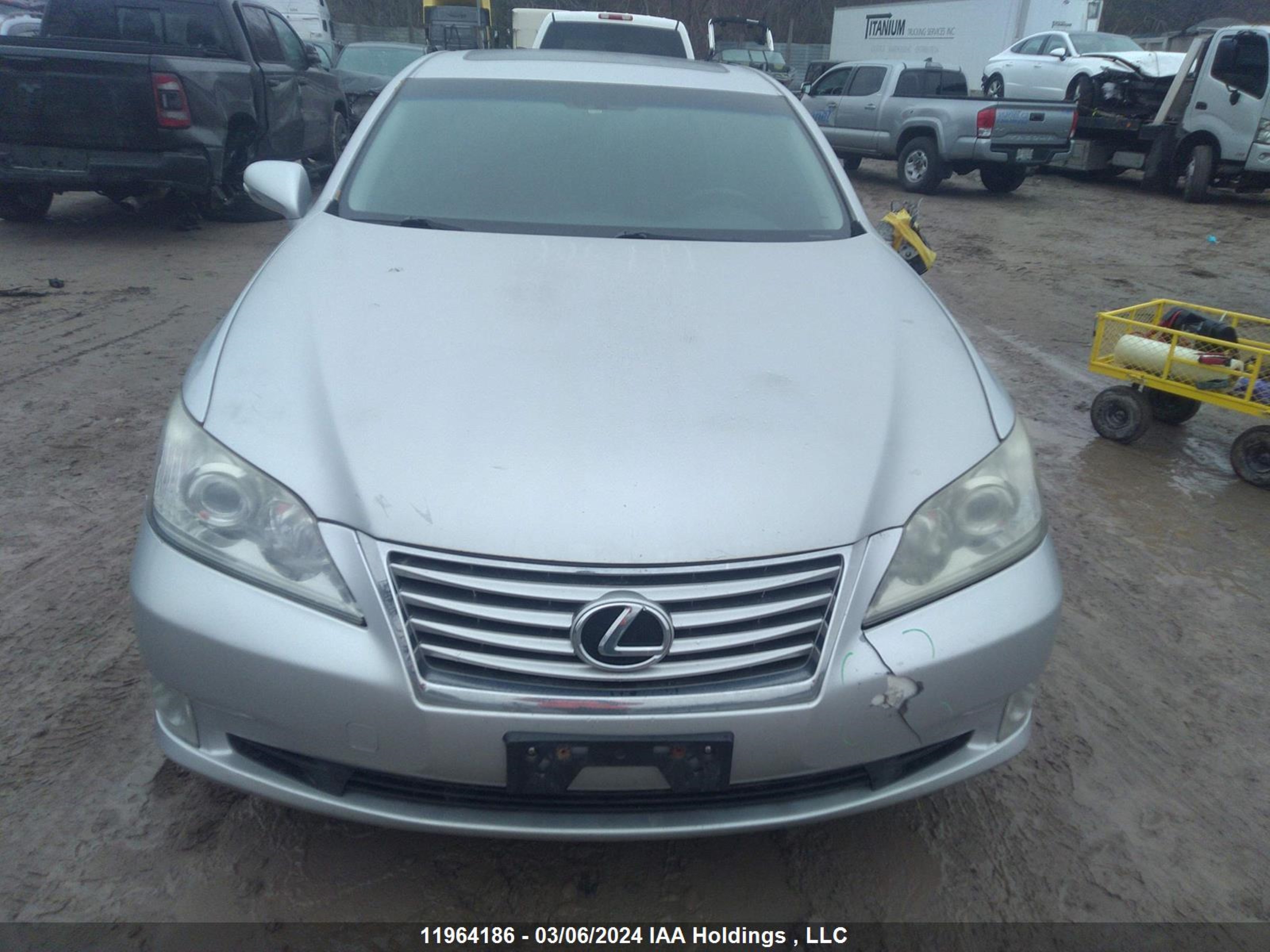 Photo 11 VIN: JTHBK1EG2B2420833 - LEXUS ES 