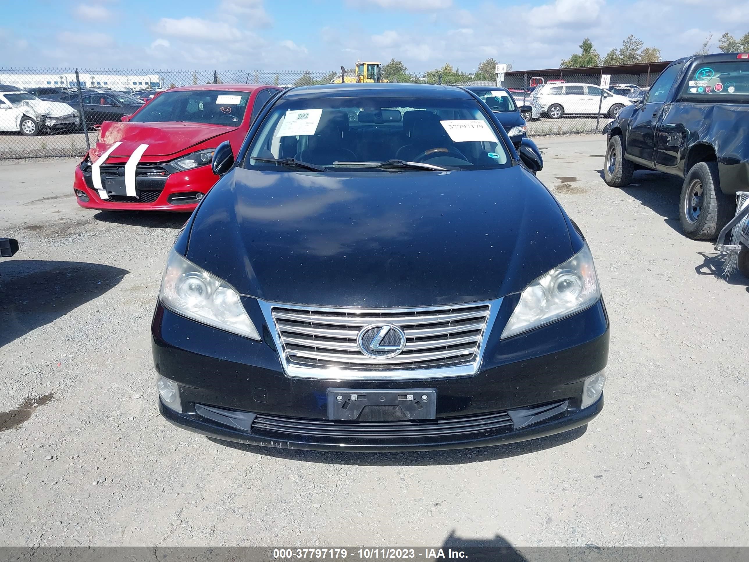 Photo 12 VIN: JTHBK1EG3B2426074 - LEXUS ES 