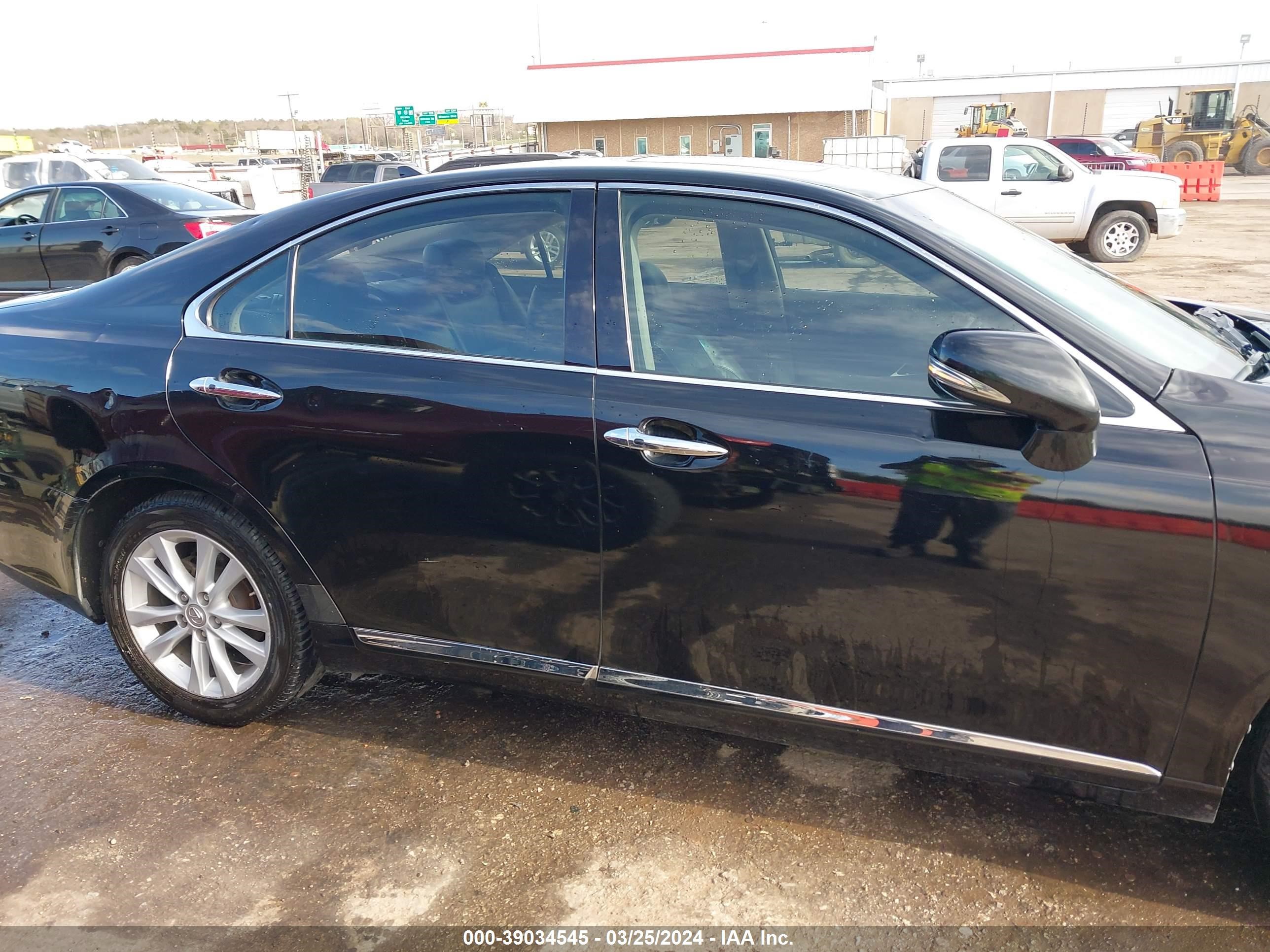 Photo 12 VIN: JTHBK1EG3B2430464 - LEXUS ES 