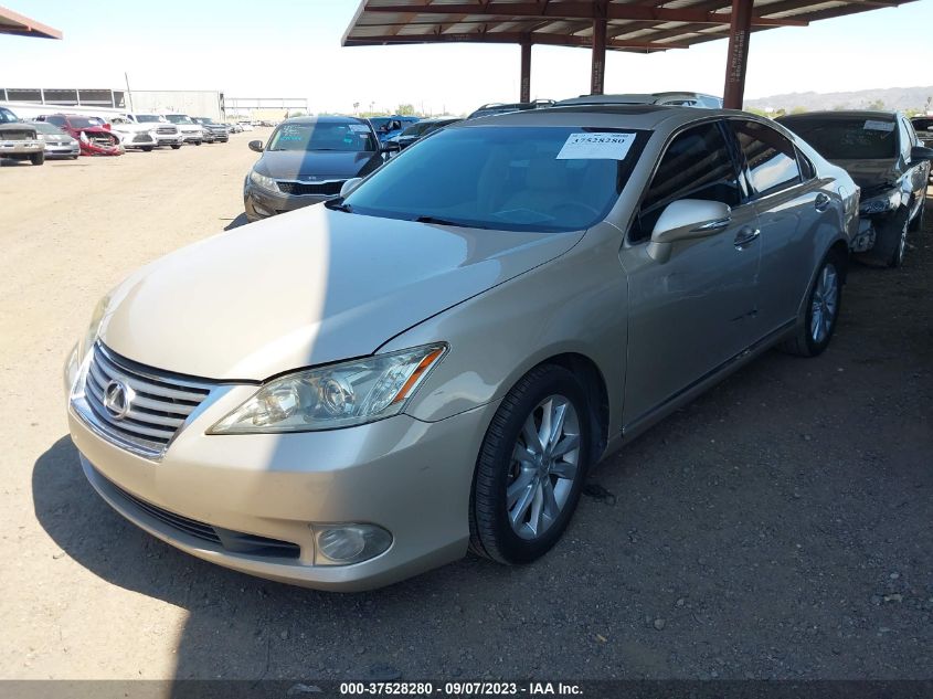 Photo 1 VIN: JTHBK1EG3B2442369 - LEXUS ES 