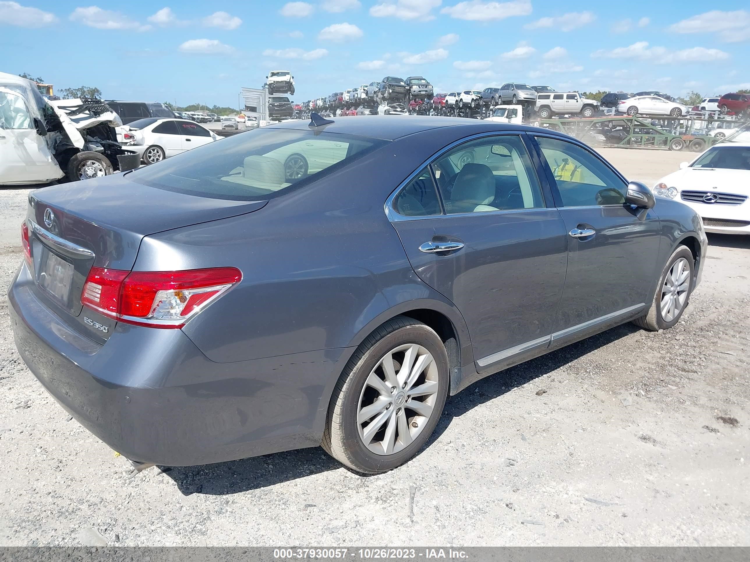 Photo 3 VIN: JTHBK1EG3C2499446 - LEXUS ES 