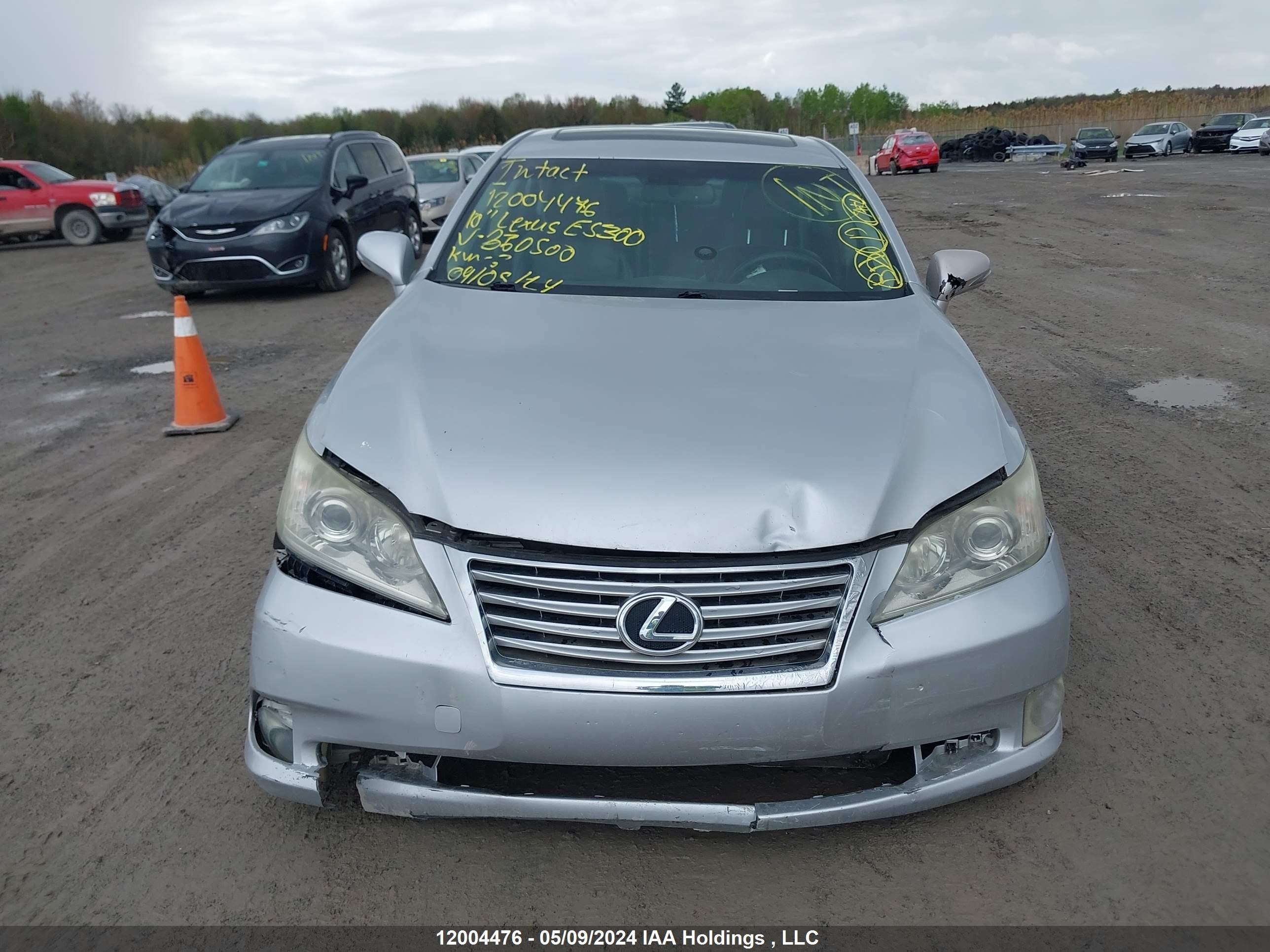 Photo 11 VIN: JTHBK1EG5A2360500 - LEXUS ES 