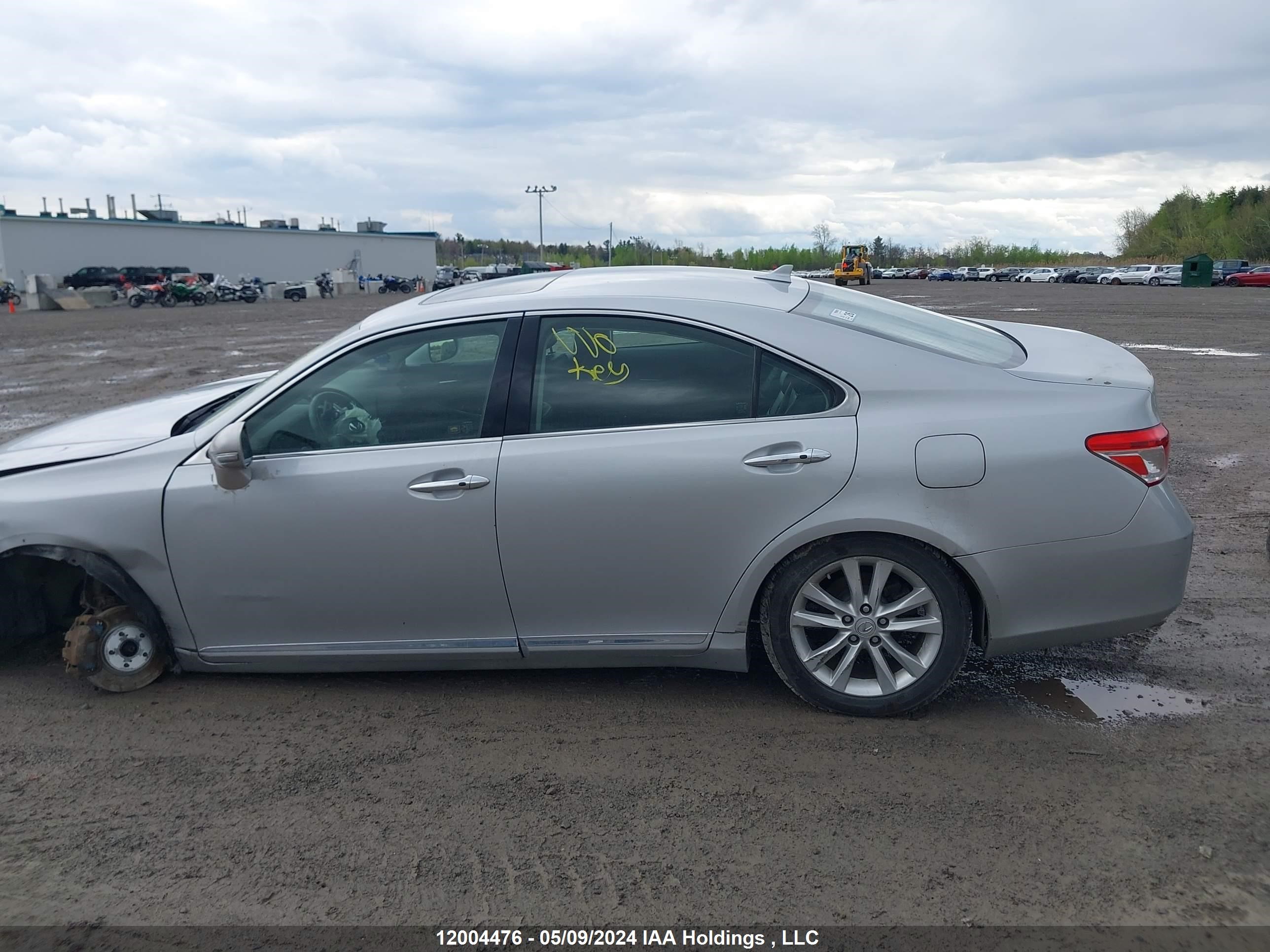 Photo 13 VIN: JTHBK1EG5A2360500 - LEXUS ES 