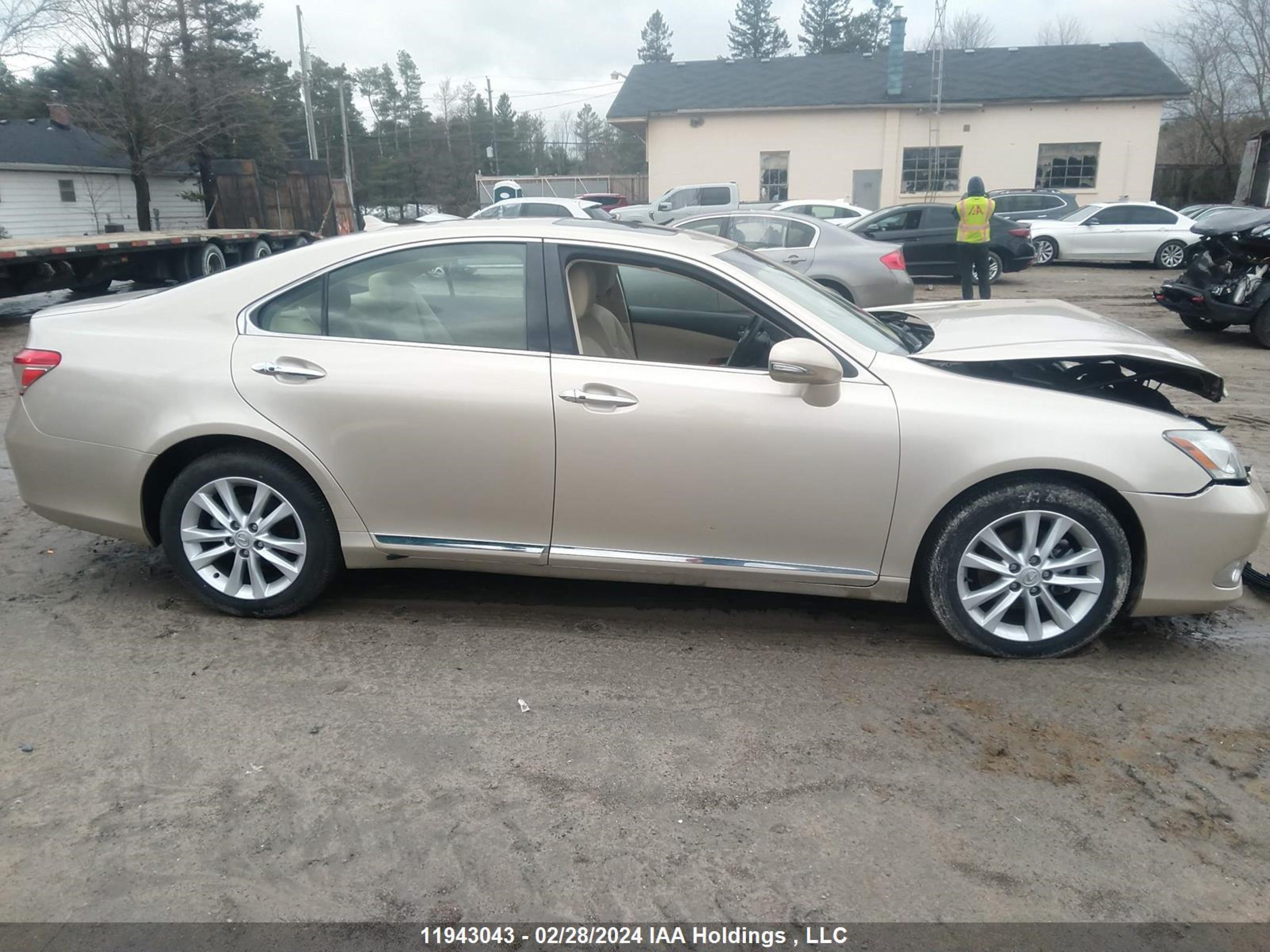 Photo 13 VIN: JTHBK1EG5A2399927 - LEXUS ES 