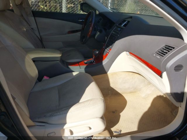 Photo 4 VIN: JTHBK1EG5B2450960 - LEXUS ES 350 