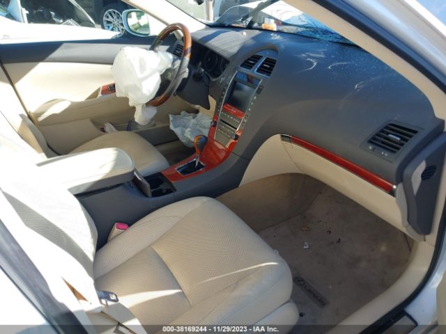 Photo 4 VIN: JTHBK1EG5B2454863 - LEXUS ES 350 