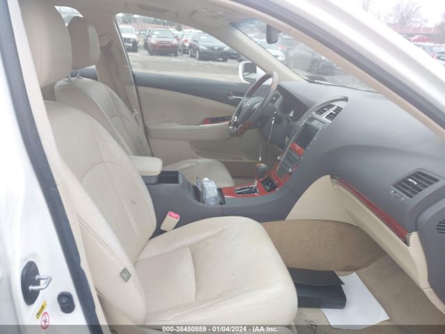 Photo 4 VIN: JTHBK1EG5B2462848 - LEXUS ES 350 