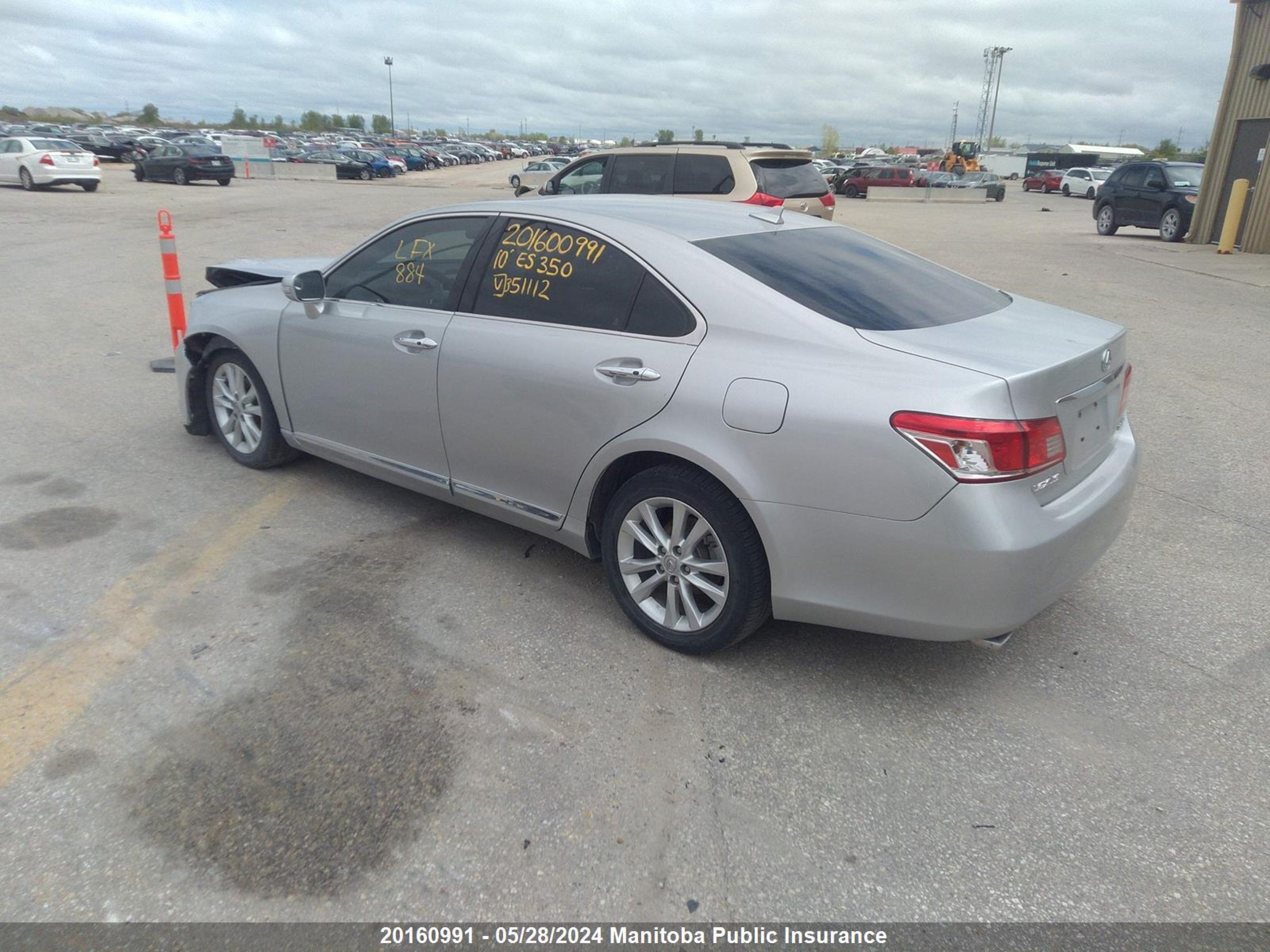 Photo 2 VIN: JTHBK1EG6A2351112 - LEXUS ES 