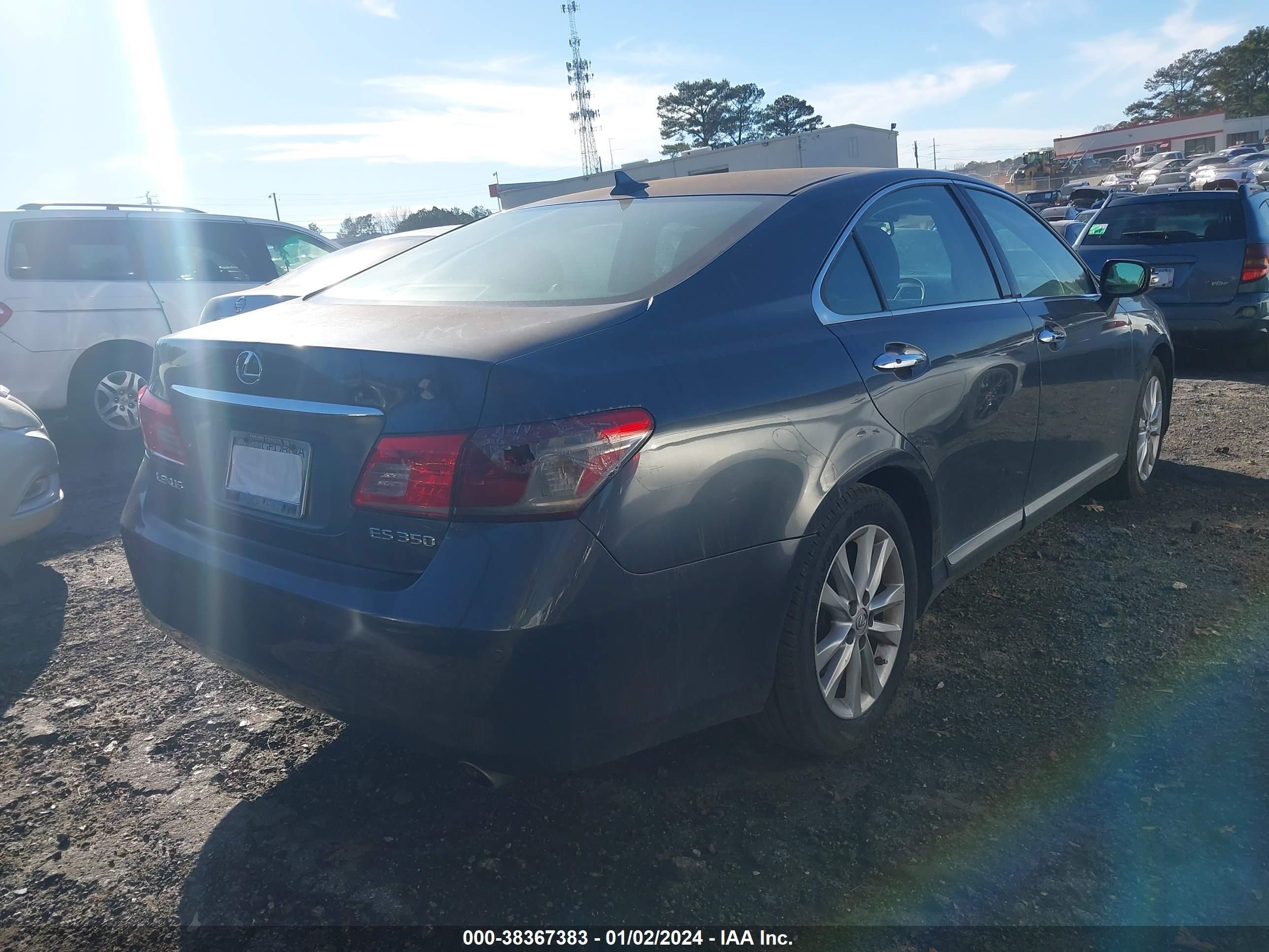 Photo 3 VIN: JTHBK1EG6A2384711 - LEXUS ES 