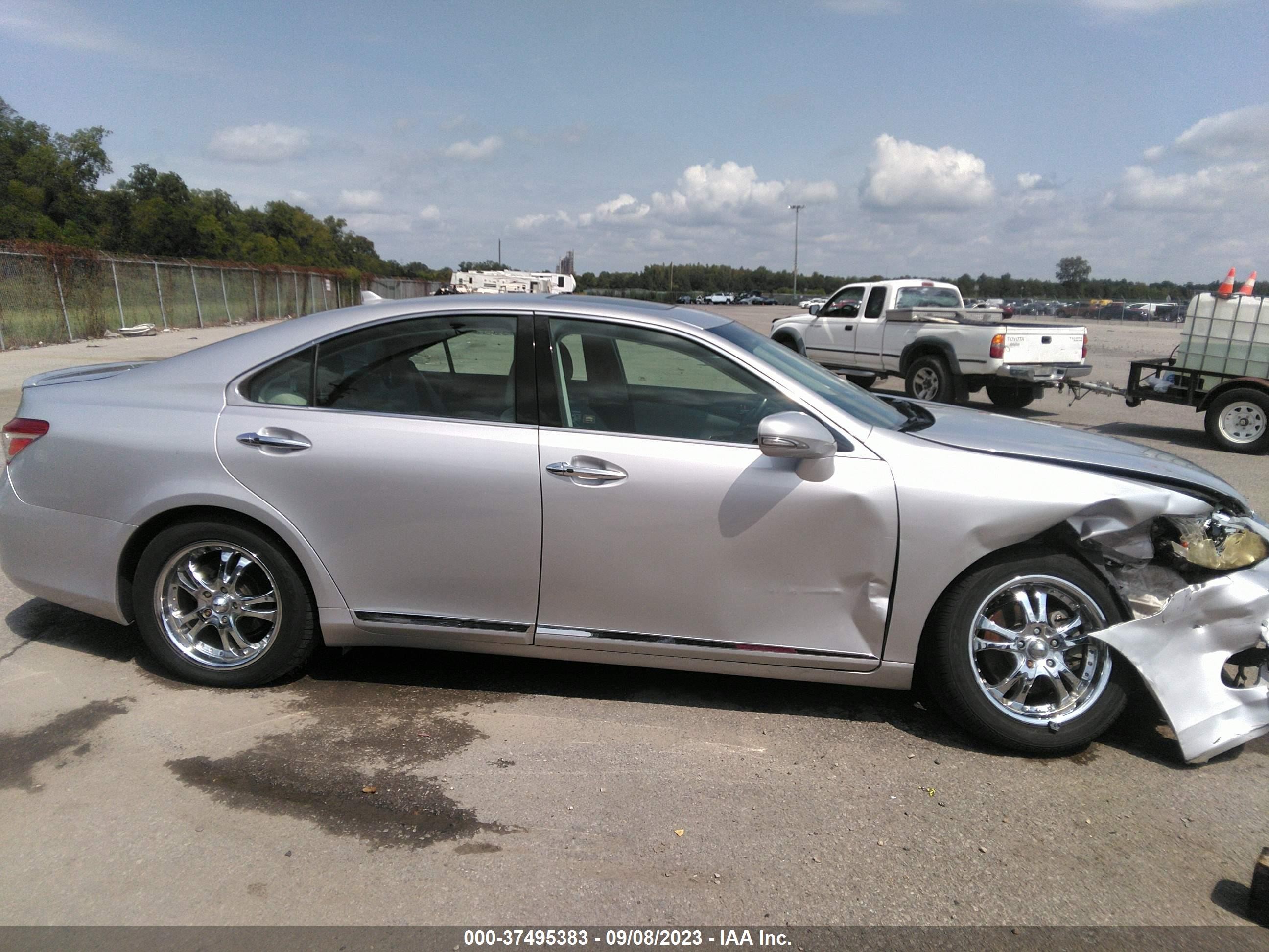 Photo 12 VIN: JTHBK1EG6A2398494 - LEXUS ES 