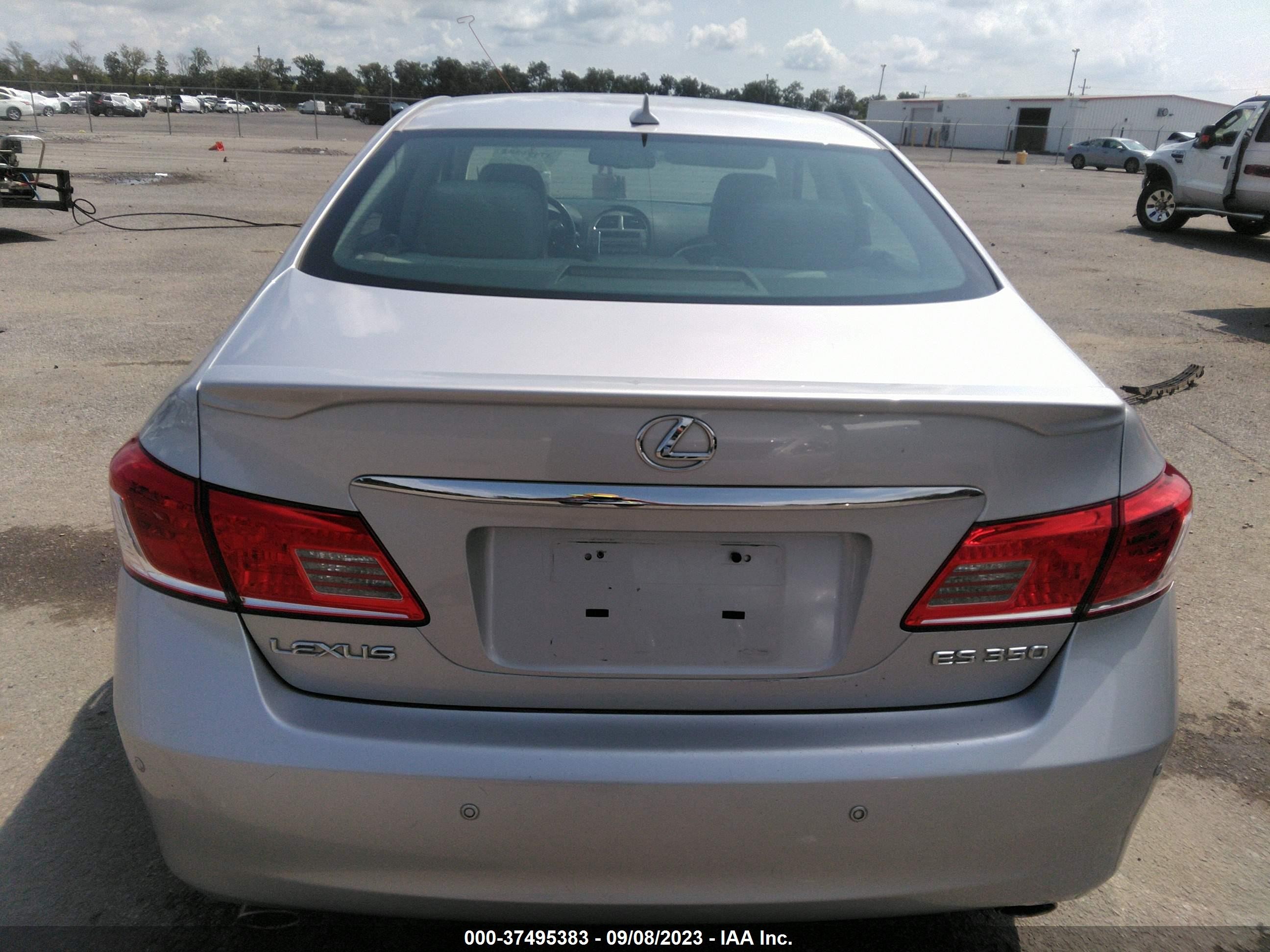 Photo 15 VIN: JTHBK1EG6A2398494 - LEXUS ES 