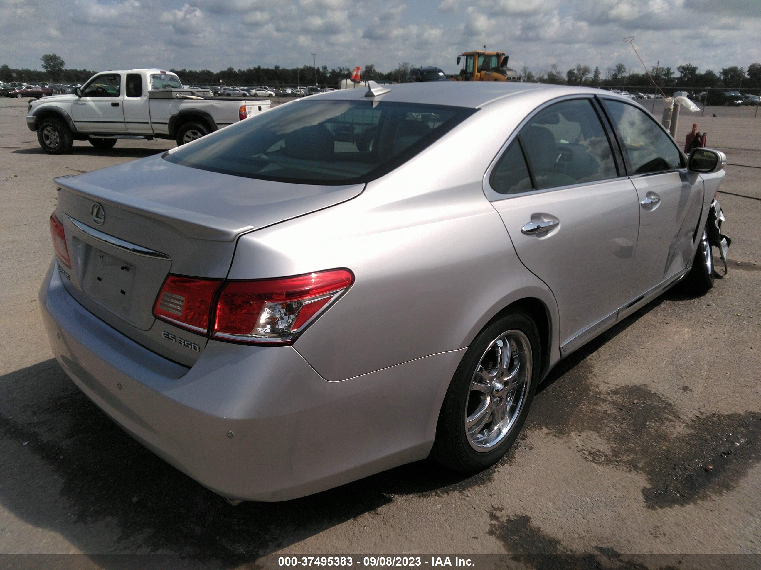 Photo 3 VIN: JTHBK1EG6A2398494 - LEXUS ES 