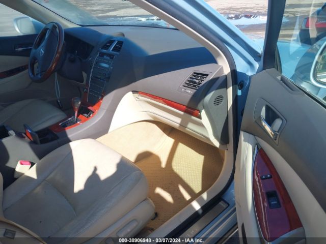 Photo 4 VIN: JTHBK1EG6B2425551 - LEXUS ES 350 