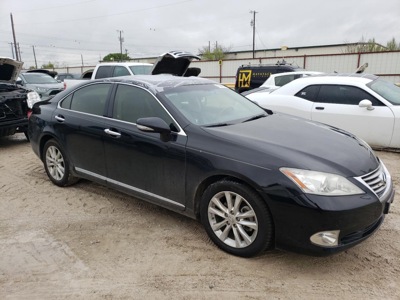 Photo 3 VIN: JTHBK1EG6B2470120 - LEXUS ES 