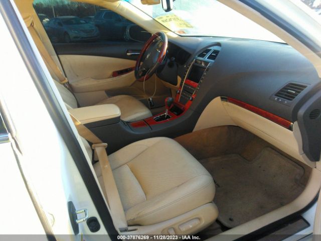 Photo 4 VIN: JTHBK1EG7B2418401 - LEXUS ES 350 