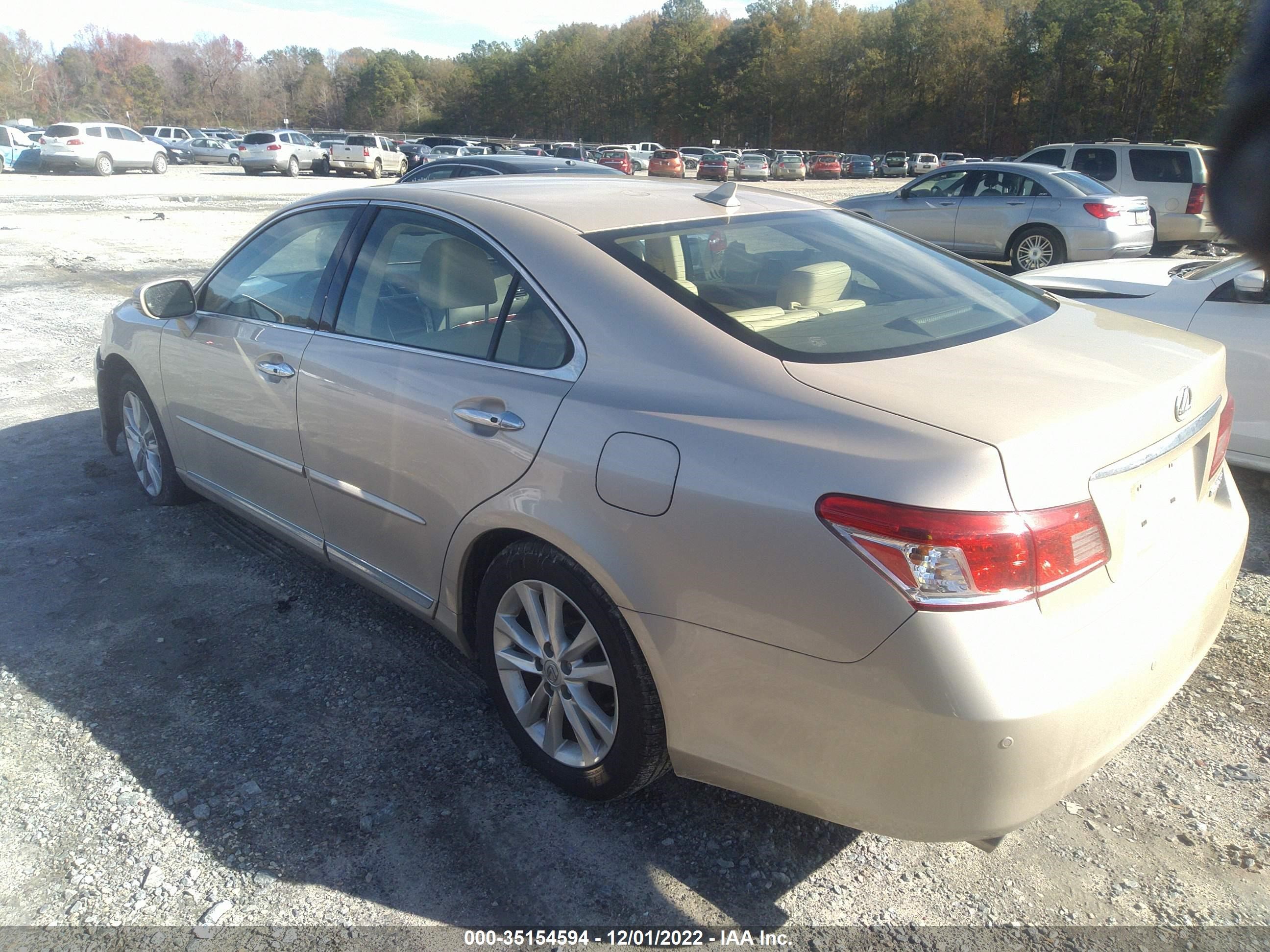 Photo 2 VIN: JTHBK1EG7B2445663 - LEXUS ES 